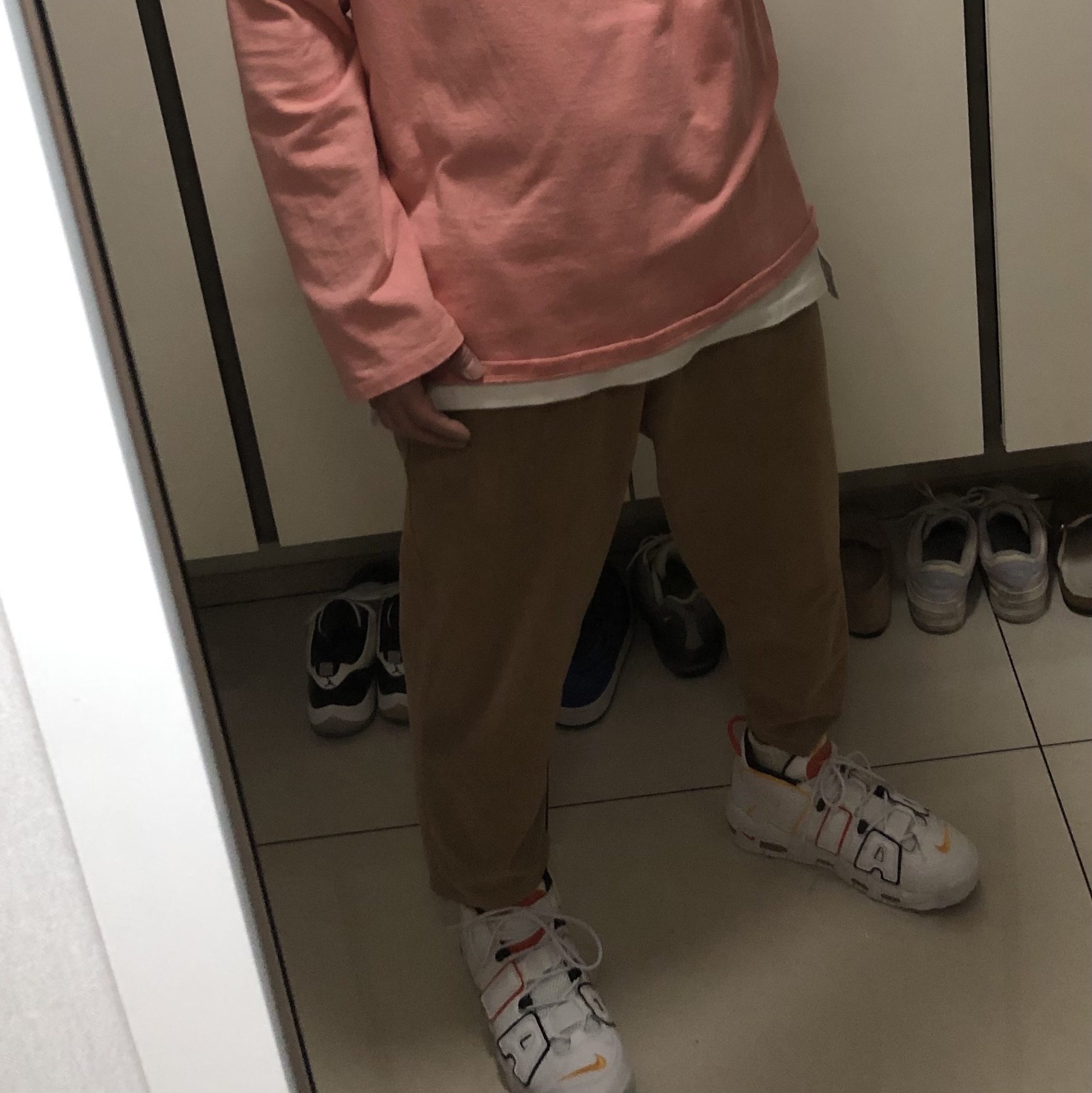 Nike Air More Uptempo Rayguns 착용 스타일