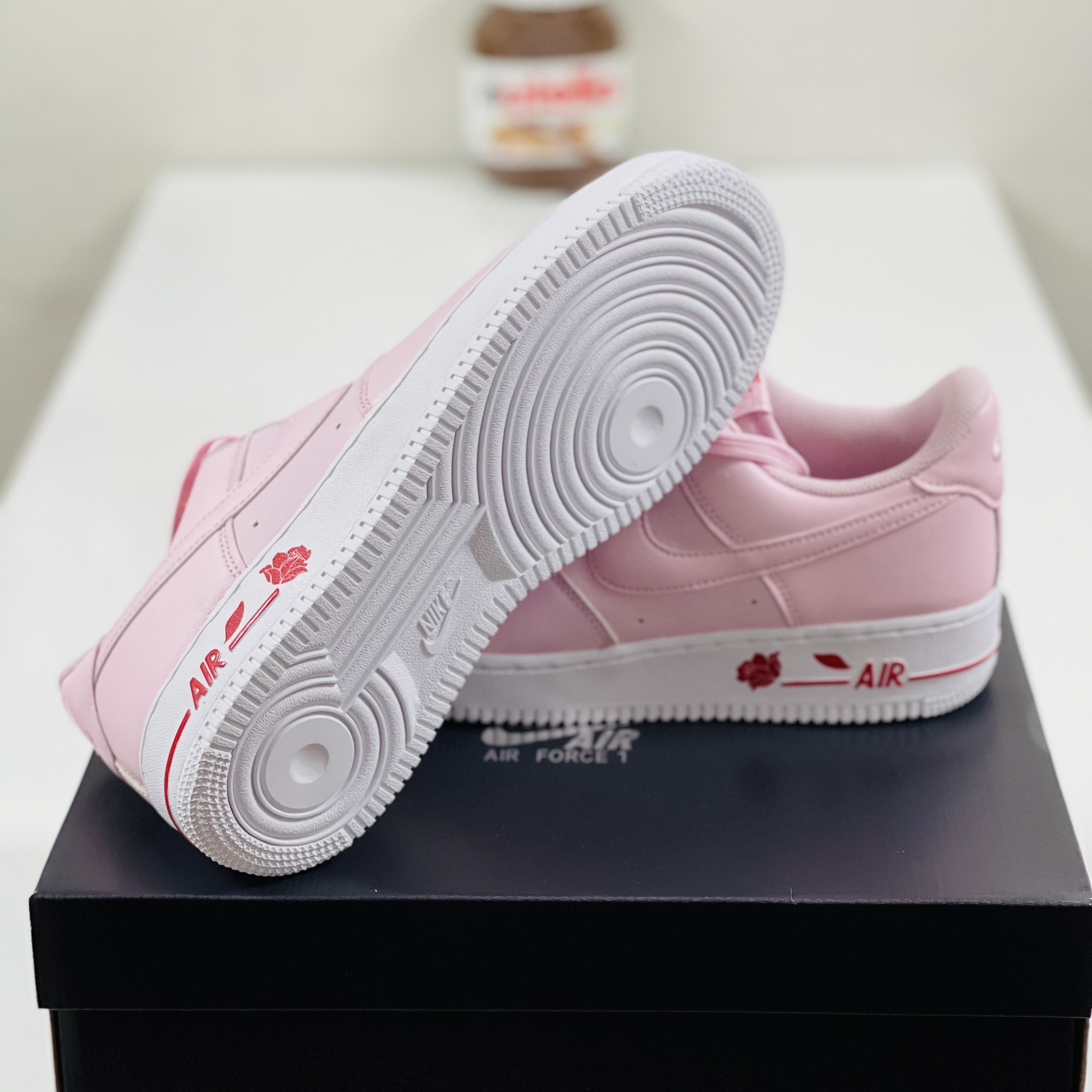 Nike Air Force 1 '07 LX Pink Bag 착용 스타일 - 5