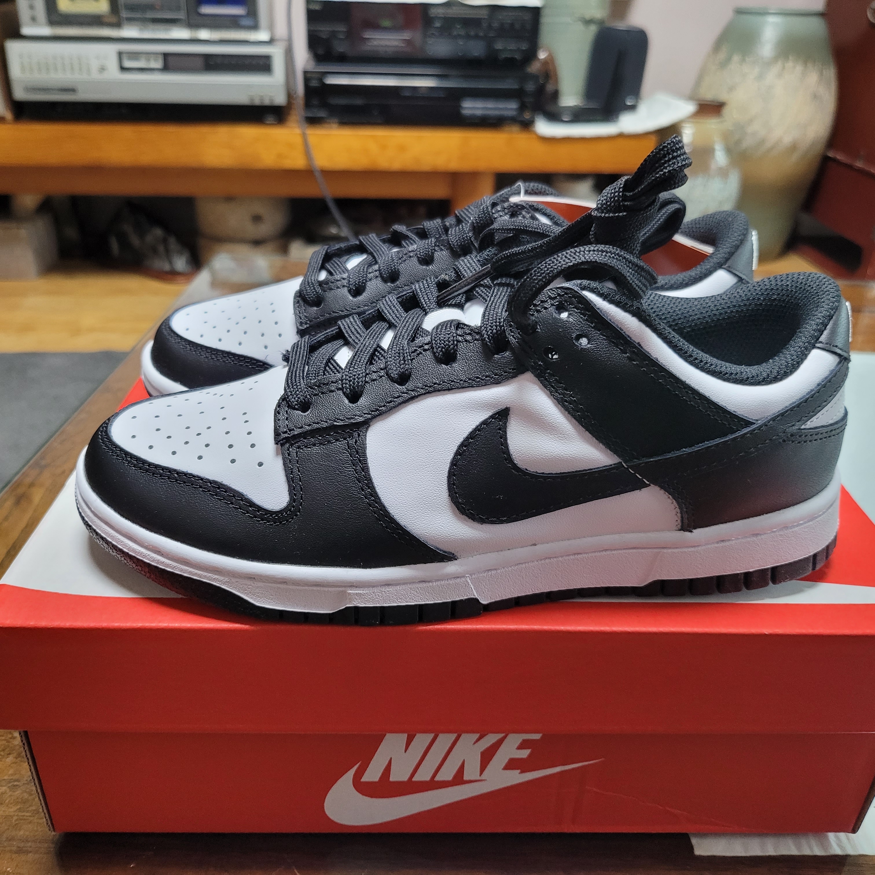 (W) Nike Dunk Low Black 착용 스타일 - 3