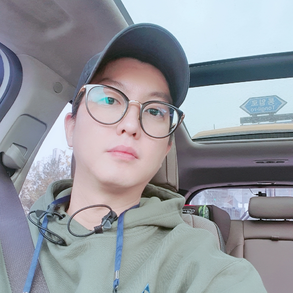 KREAM 프로필 이미지