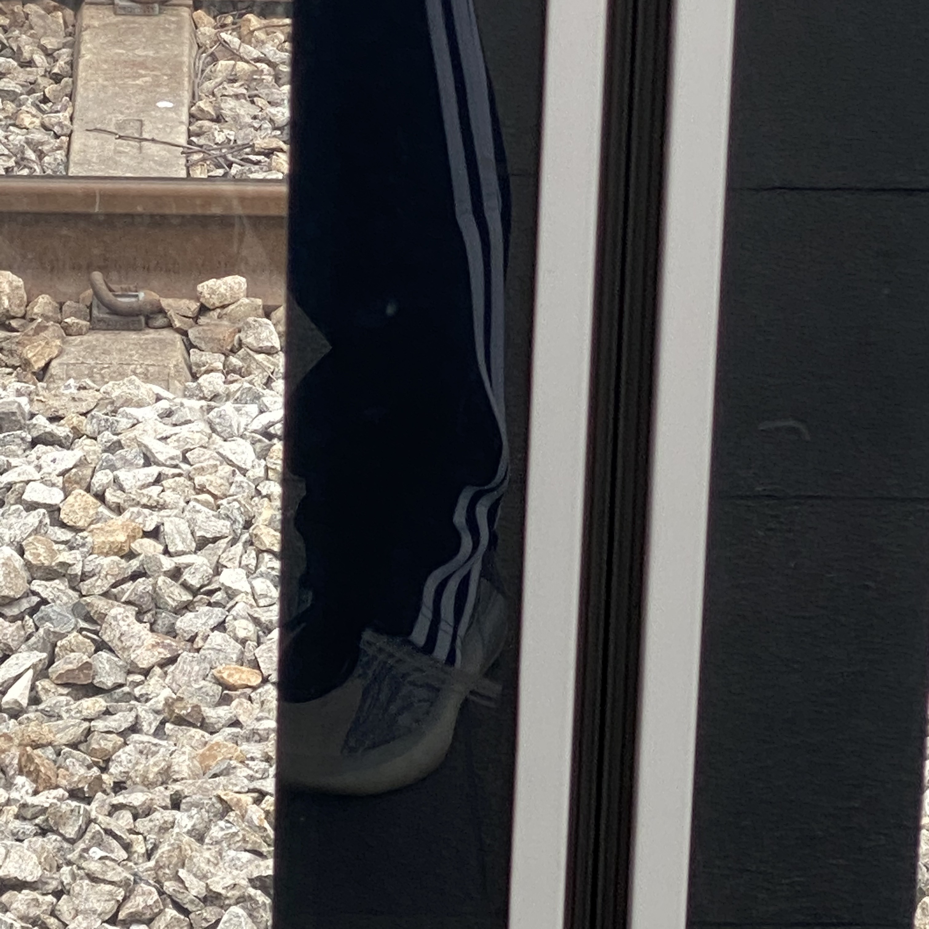 Adidas Yeezy QNTM Lifestyle 착용 스타일 - 2