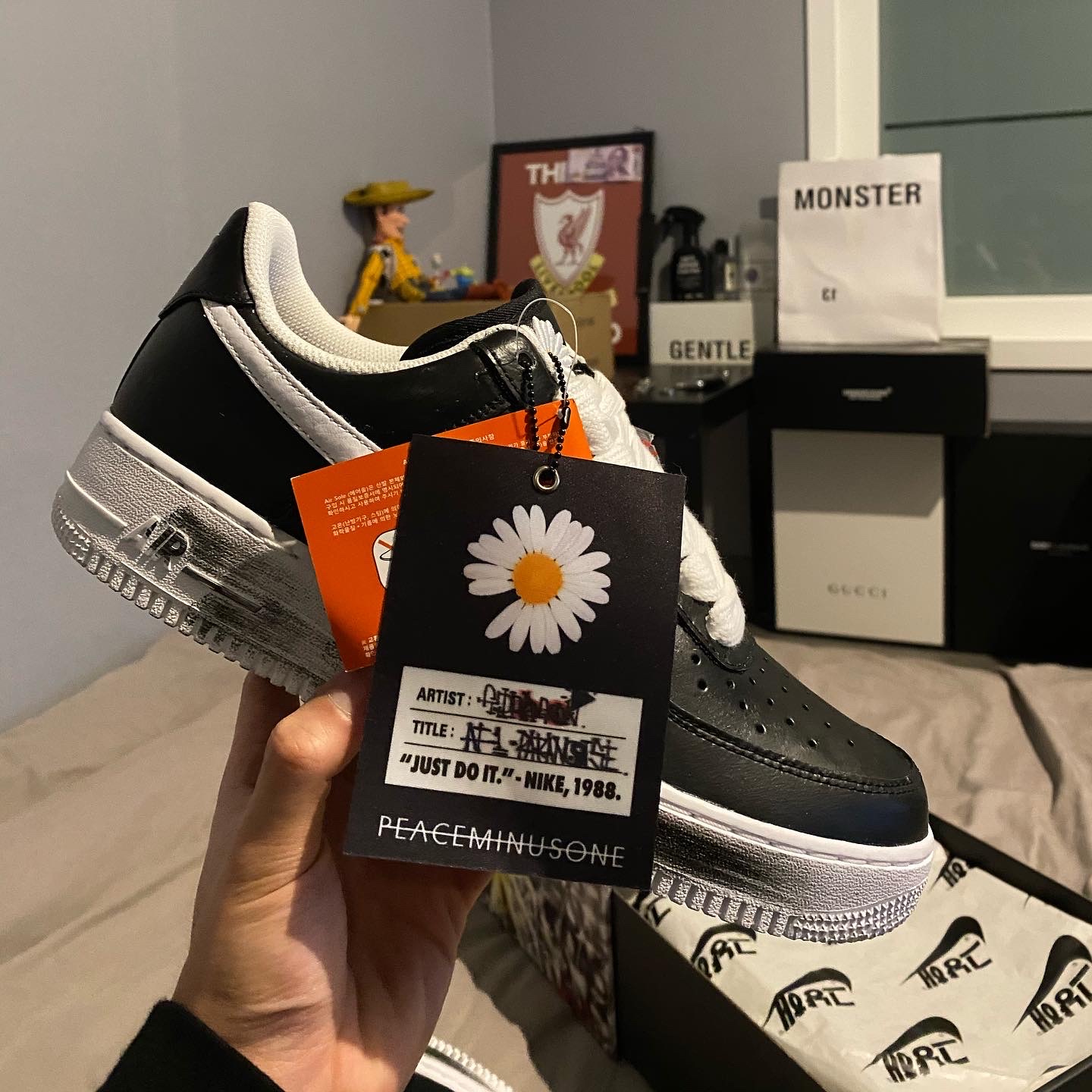 Nike x Peaceminusone Air Force 1 Low Para-Noise 착용 스타일
