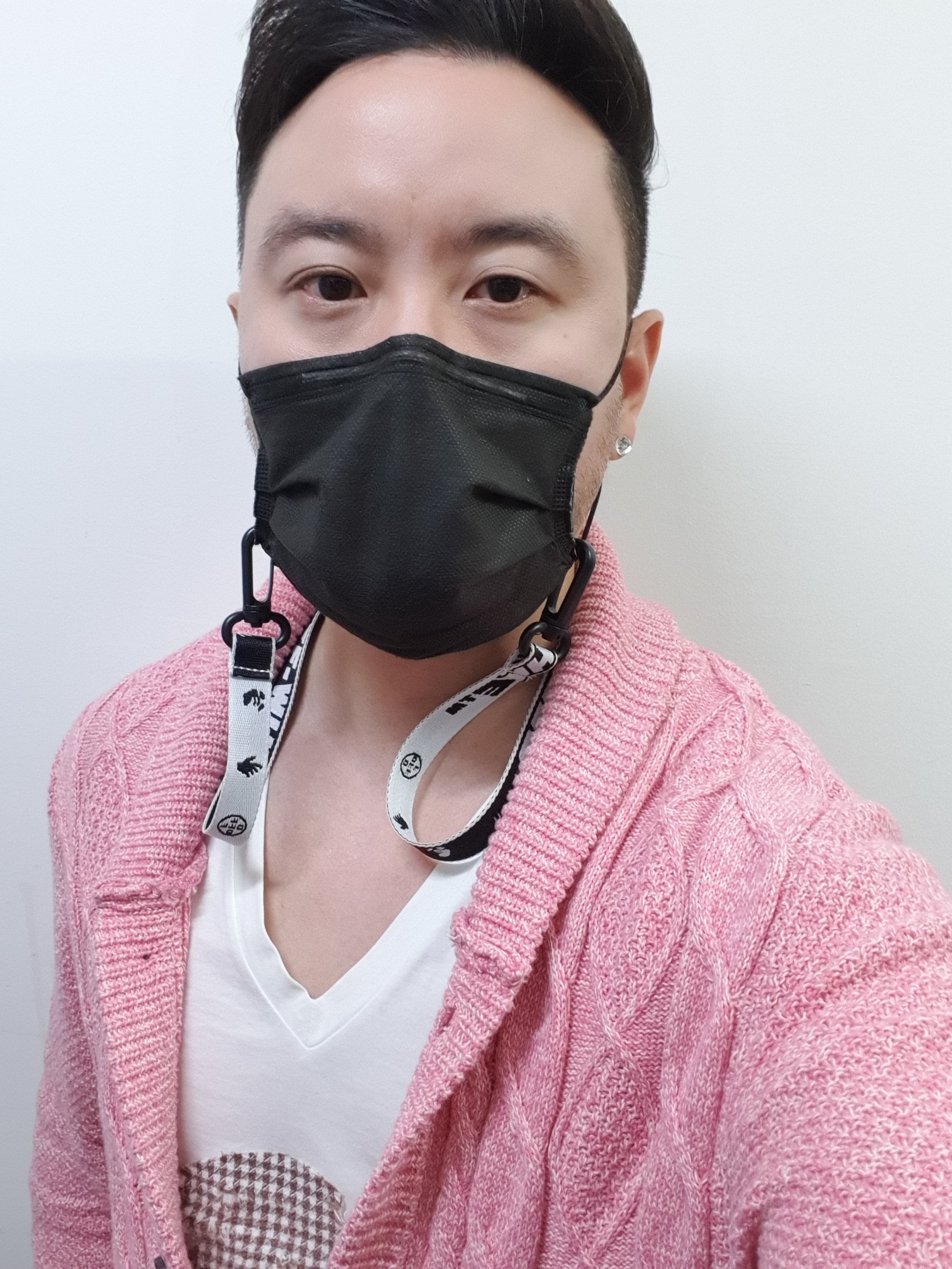 Off-White x Amore Pacific Protection Box (Without Cosmetics) 착용 스타일 - 1