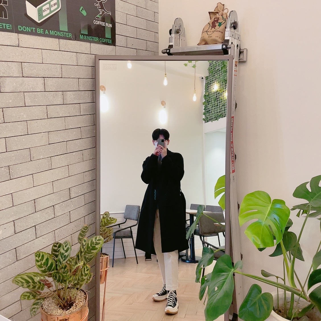 Converse x JW Anderson Run Star Hike Hi Black 착용 스타일