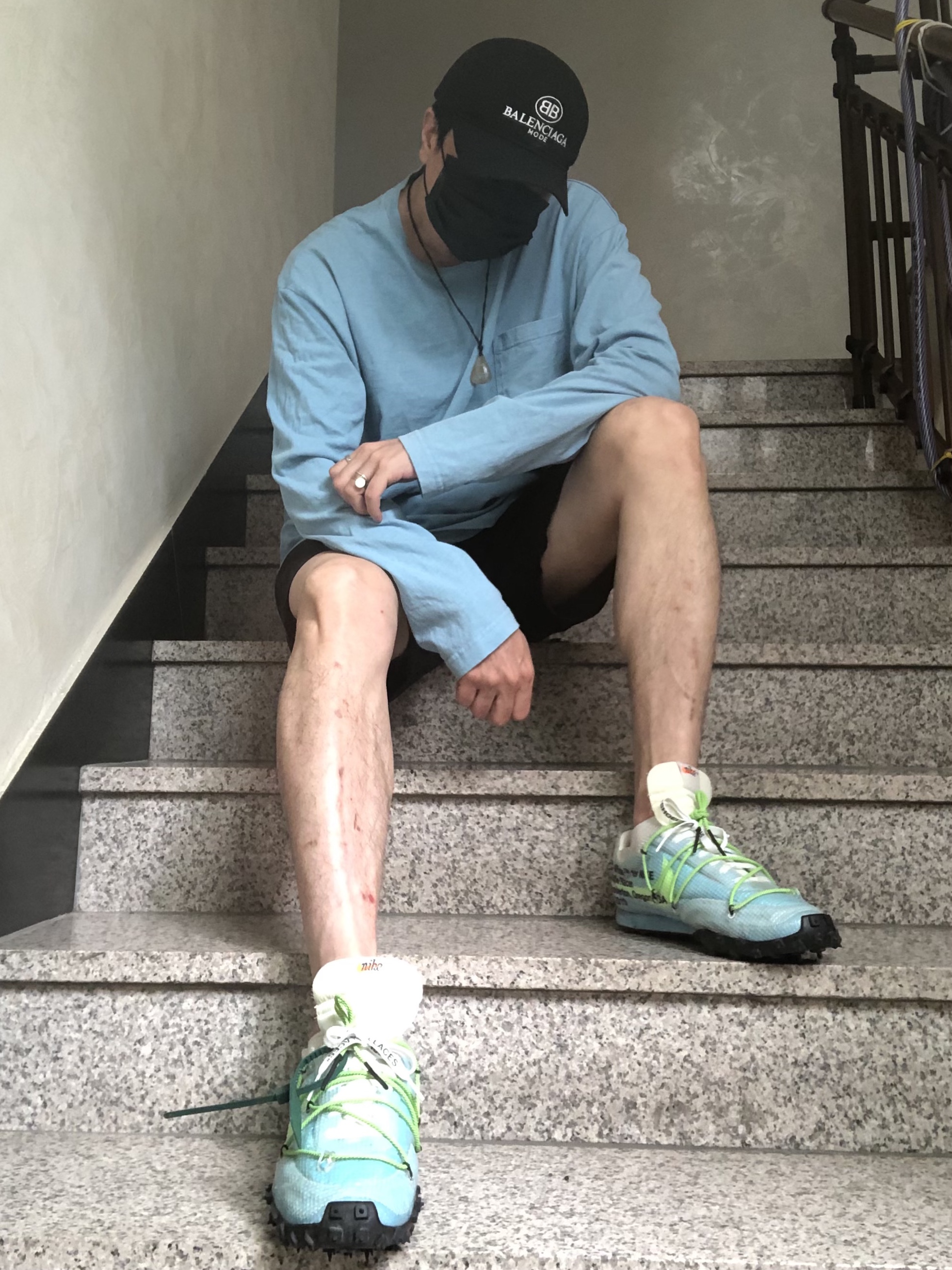 (W) Nike x Off-White Waffle Racer Vivid Sky 착용 스타일 - 1