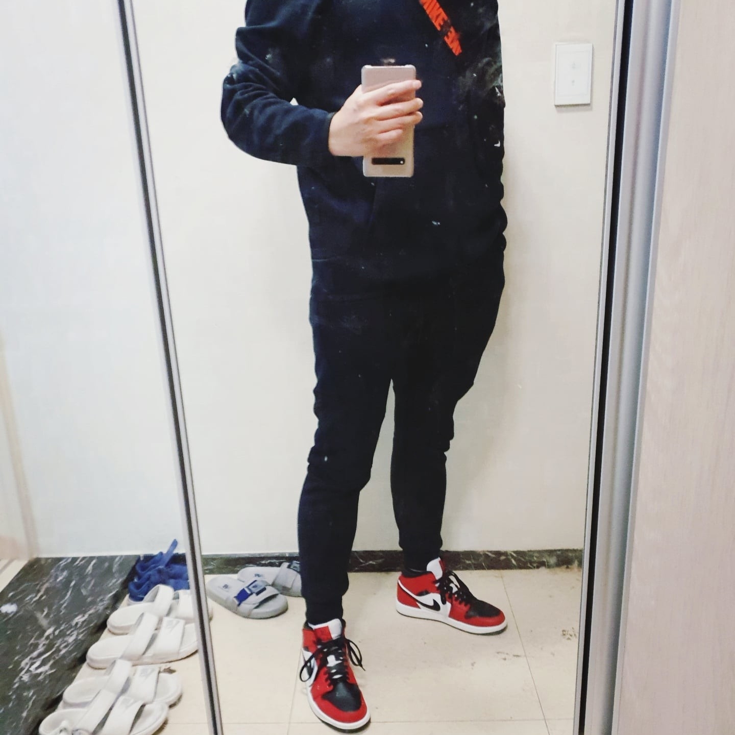Jordan 1 Mid Chicago Black Toe 착용 스타일
