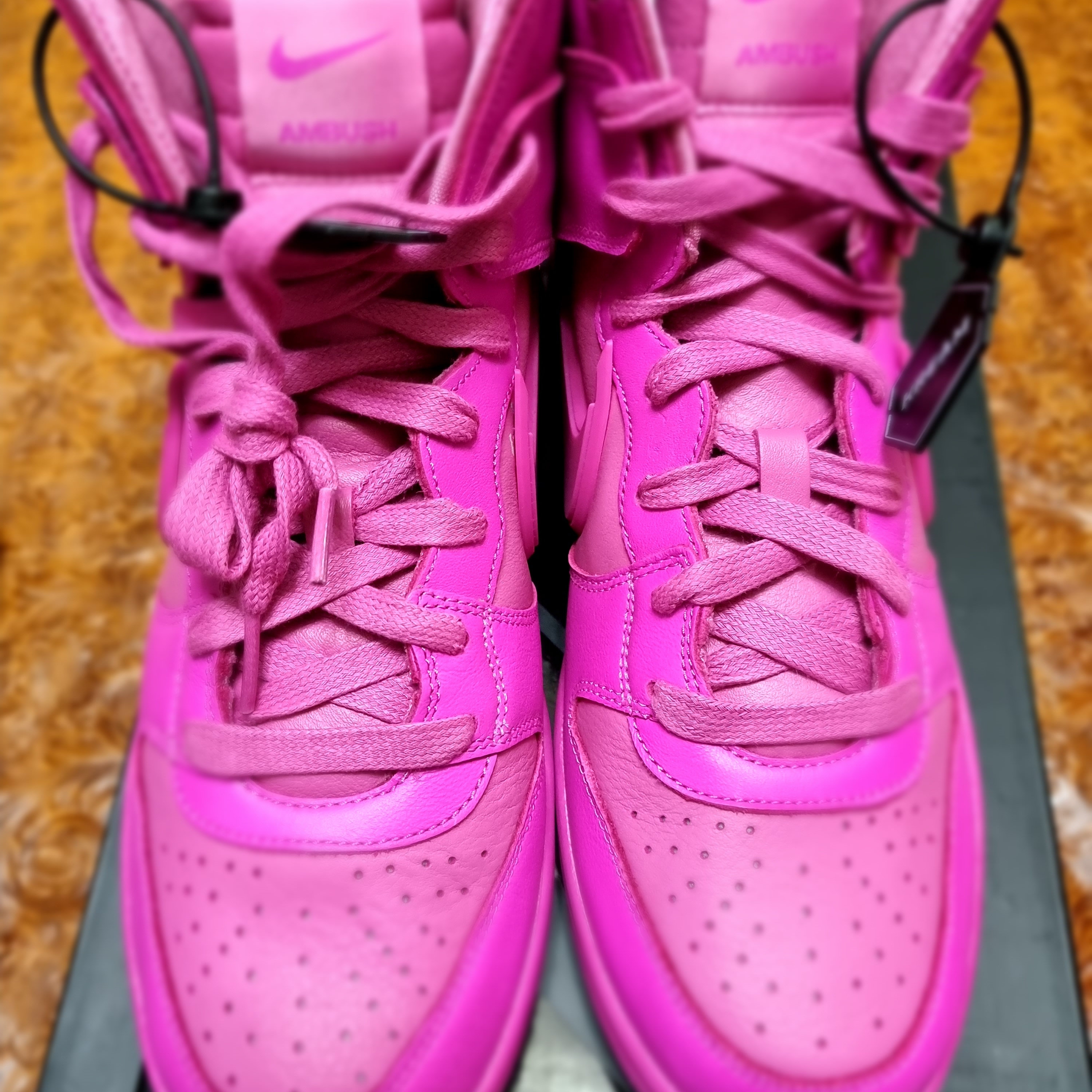 Nike x Ambush Dunk High Cosmic Fuchsia 착용 스타일 - 1