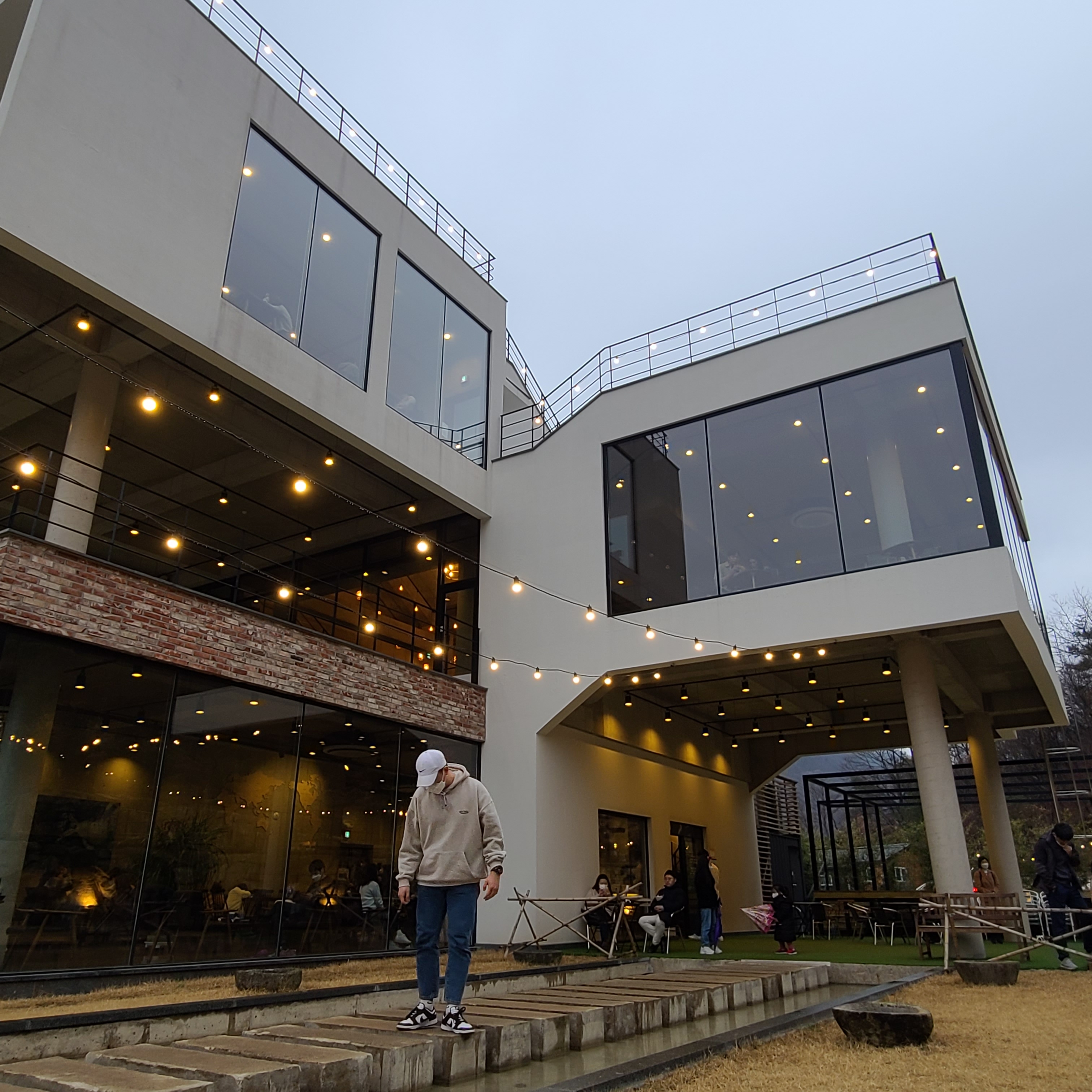 Nike Dunk Low Retro Black 착용 스타일