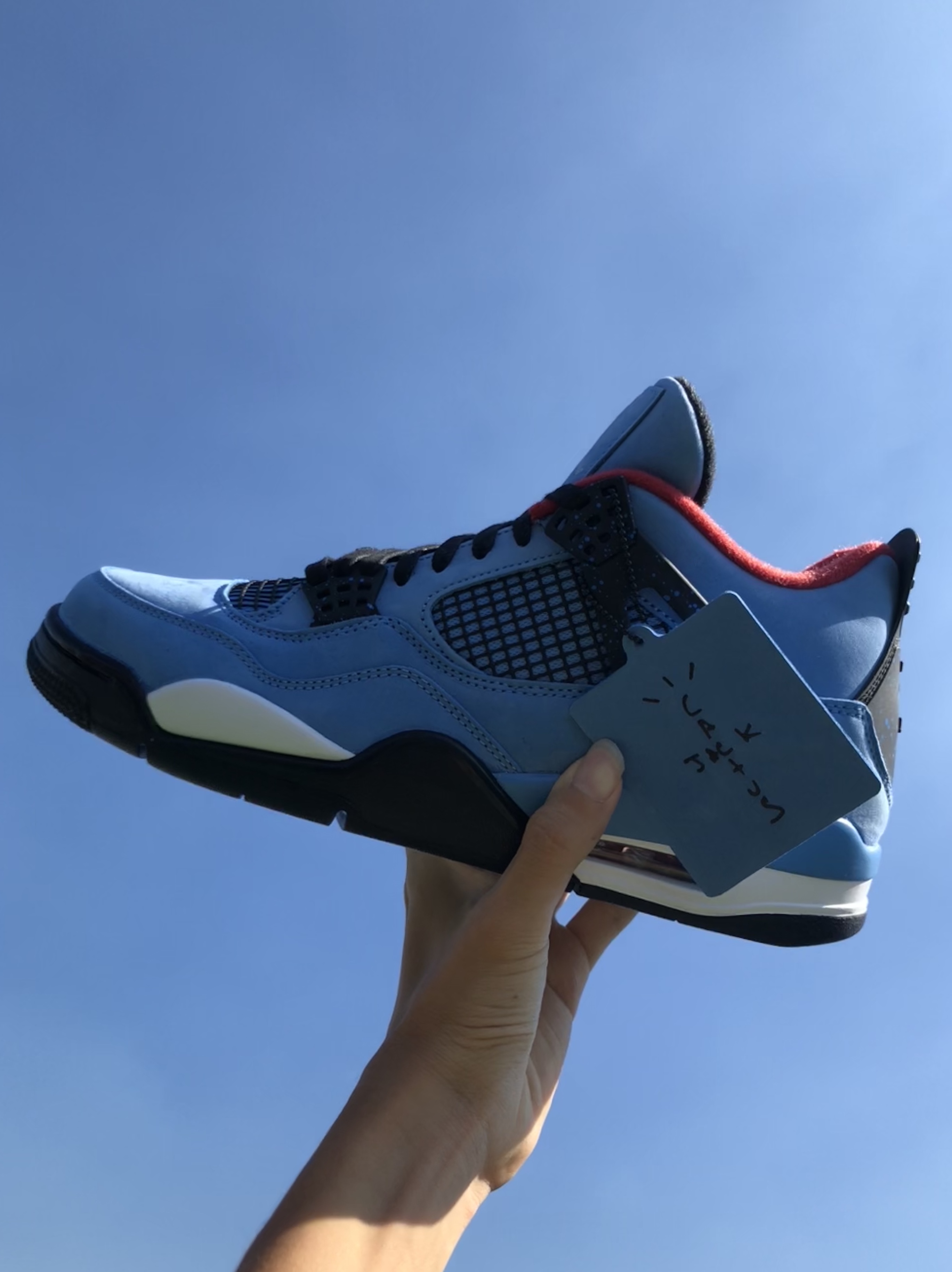 Jordan 4 x Travis Scott Retro Cactus Jack 착용 스타일