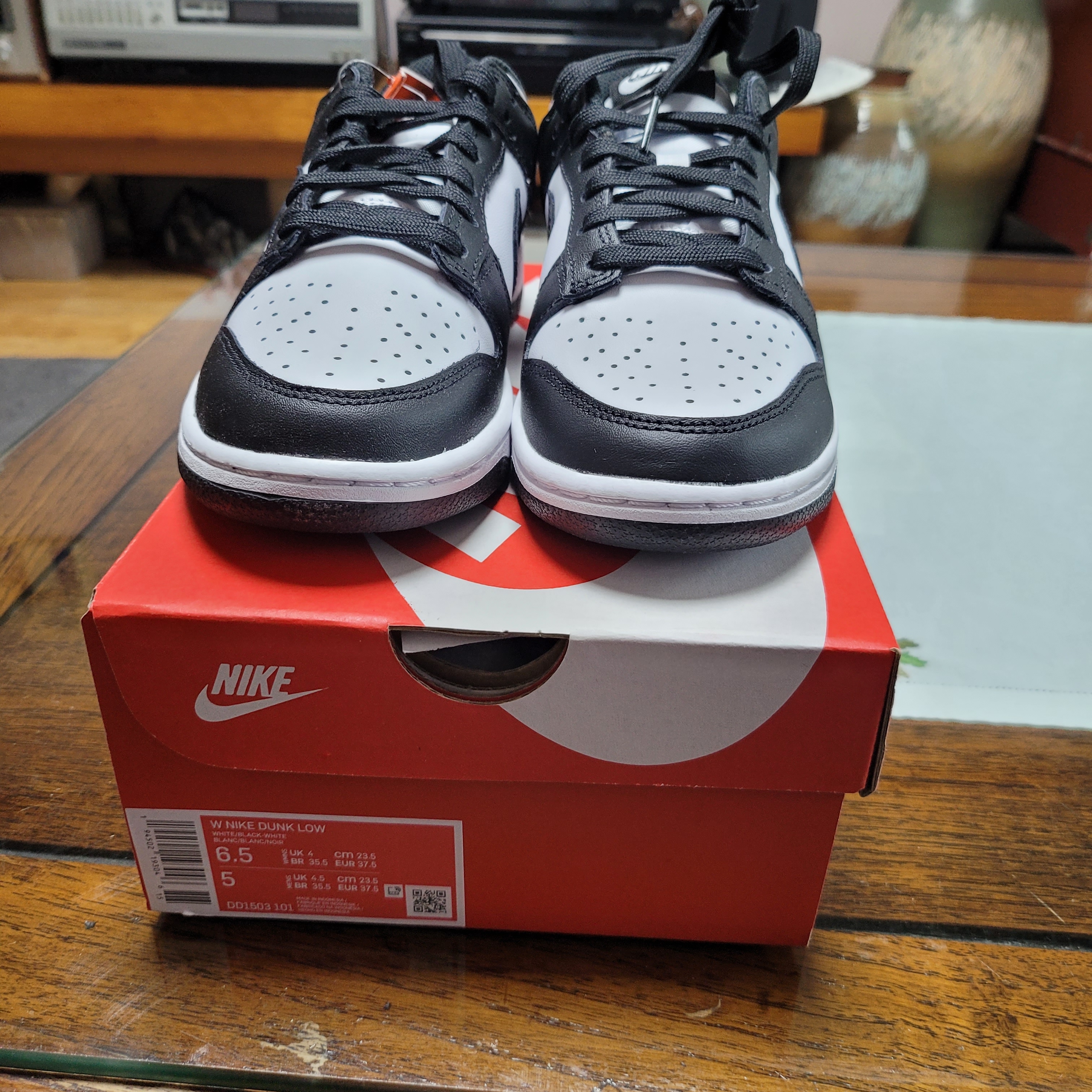 (W) Nike Dunk Low Black 착용 스타일 - 4