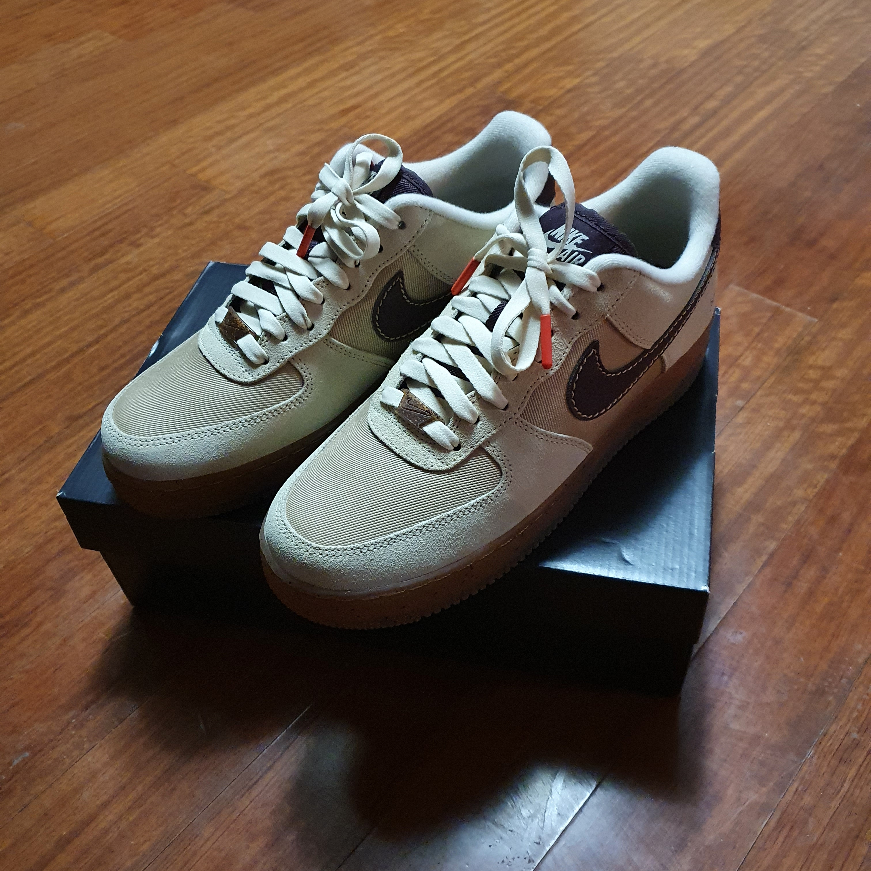 Nike Air Force 1 '07 LV8 Coffee 착용 스타일 - 1