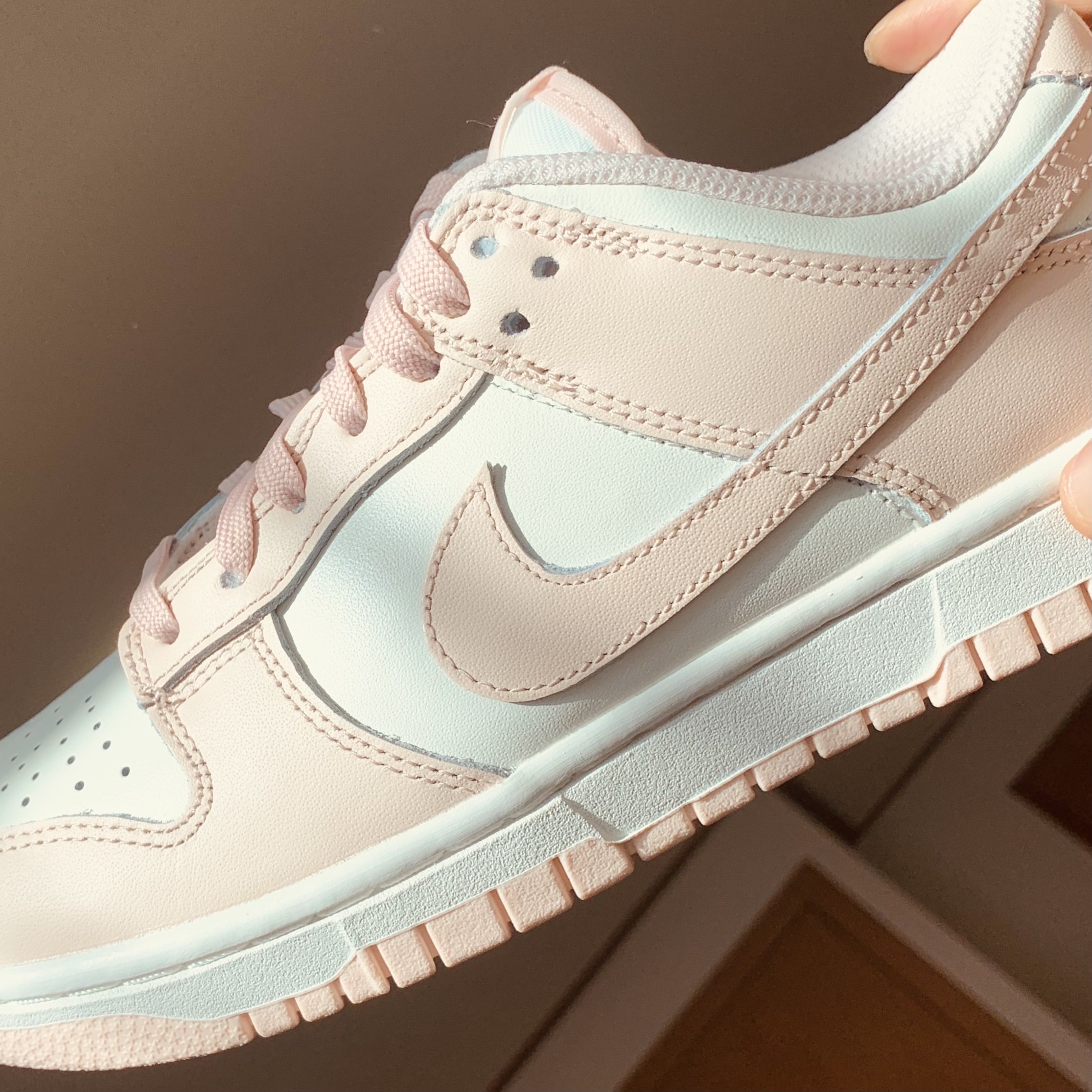 (W) Nike Dunk Low Orange Pearl 착용 스타일 - 1