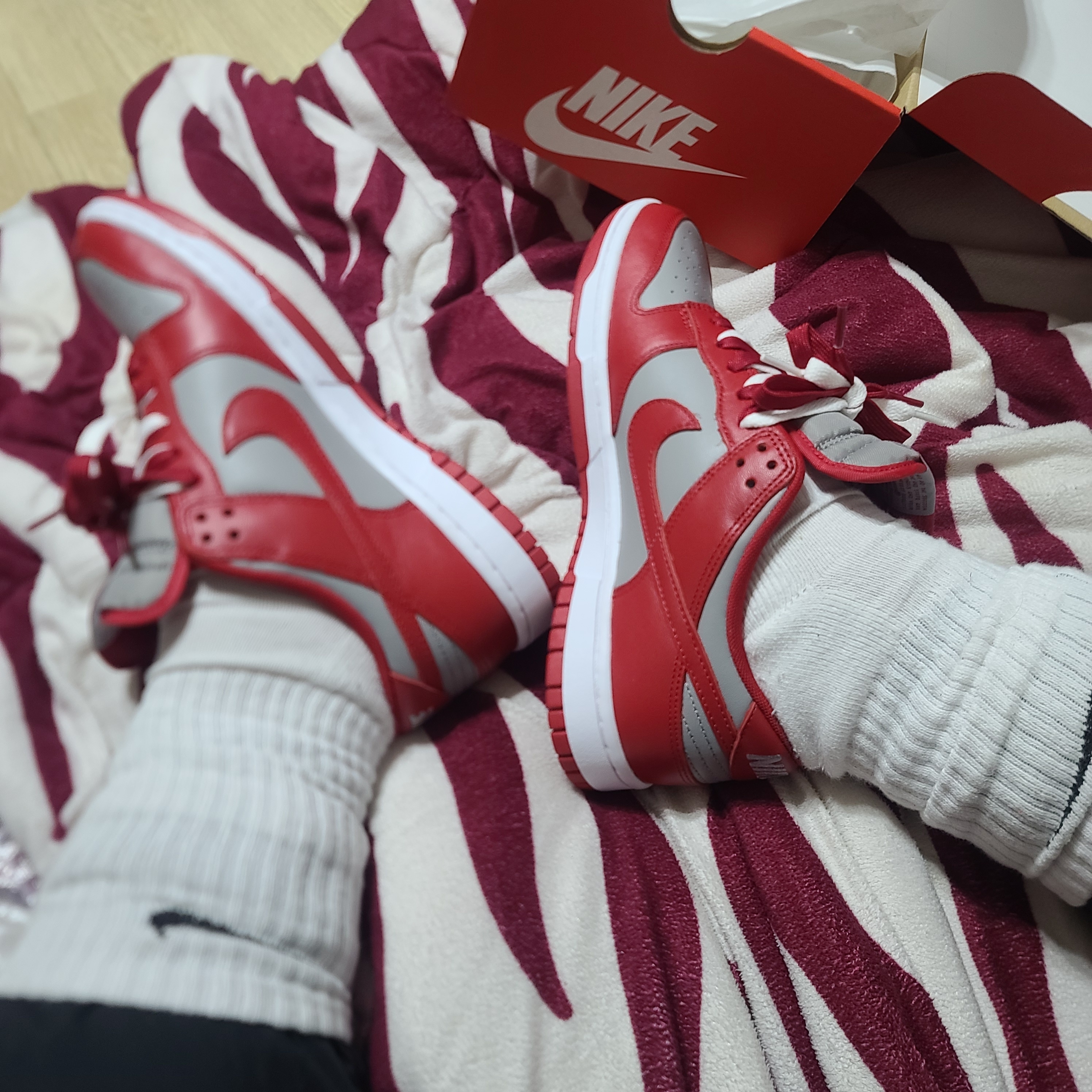 Nike Dunk Low Retro Medium Grey 착용 스타일