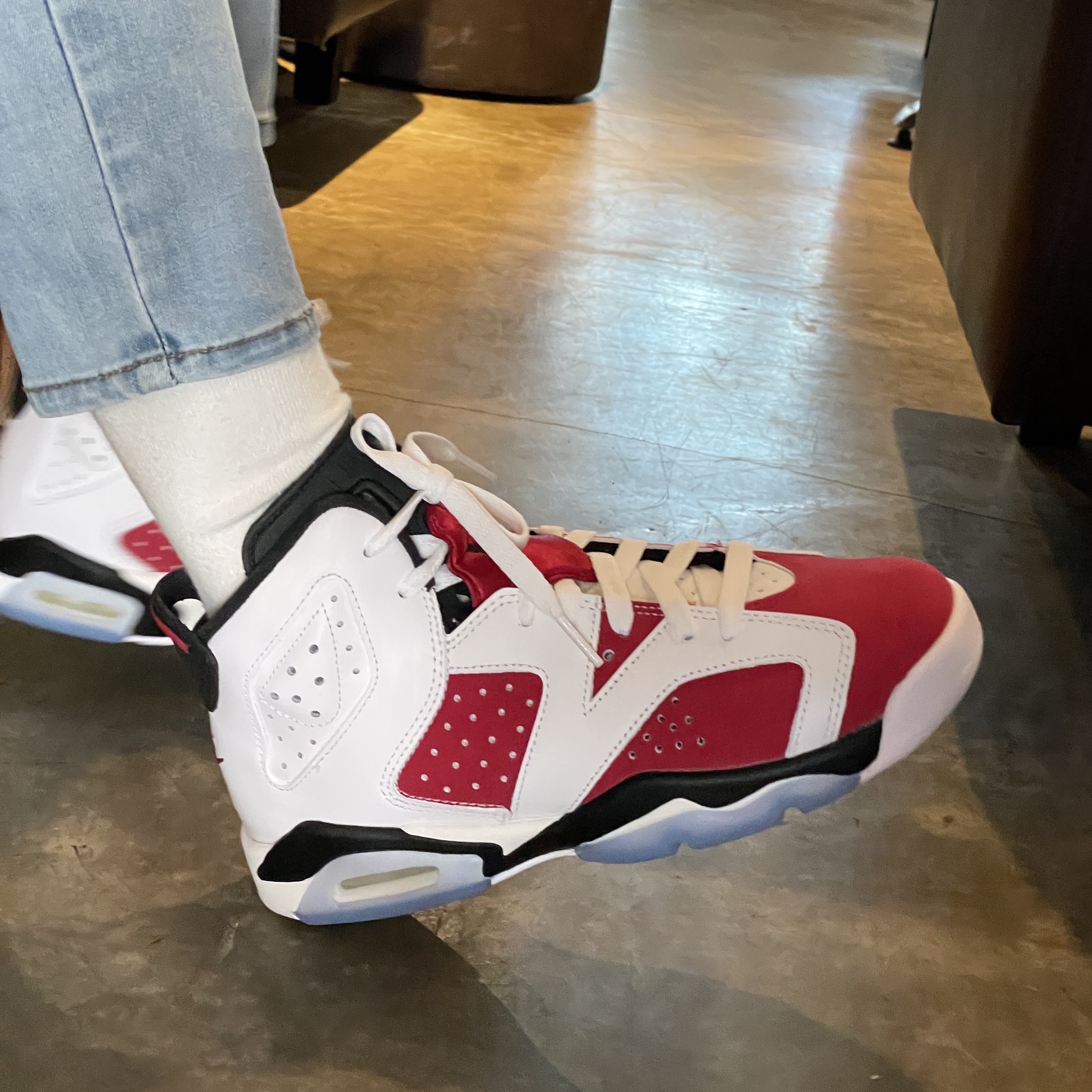 Jordan 6 Retro Carmine 2021 착용 스타일