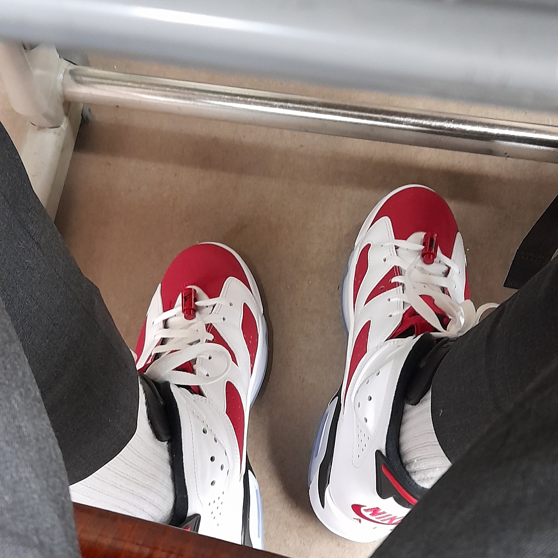 Jordan 6 Retro Carmine 2021 착용 스타일