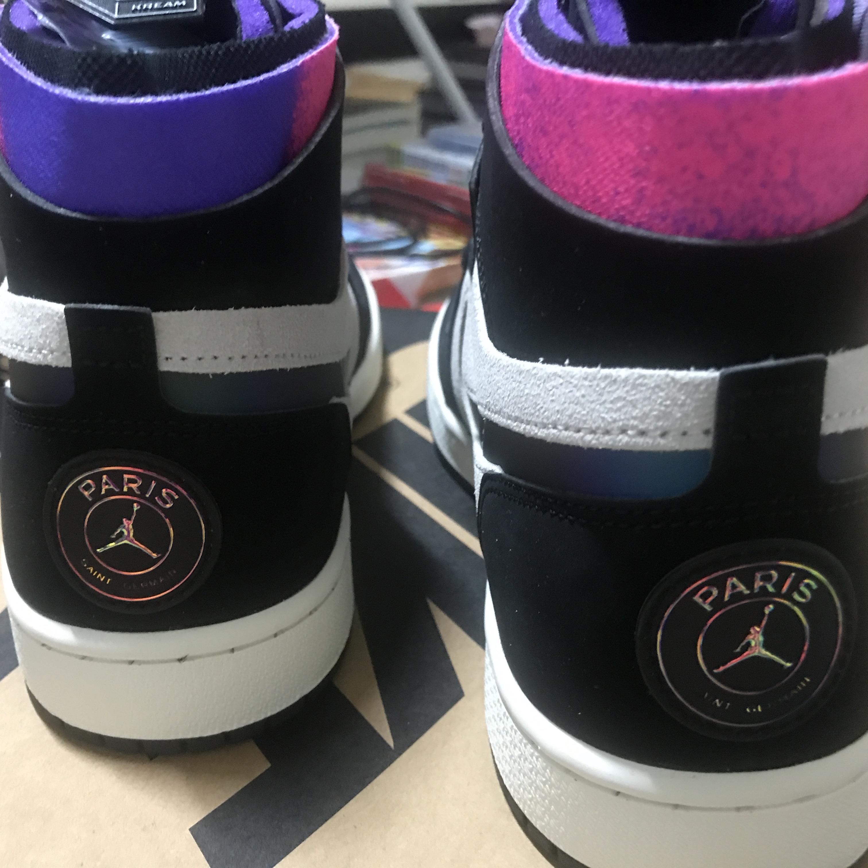 Jordan 1 x Paris Saint-Germain Zoom Air CMFT 착용 스타일 - 5