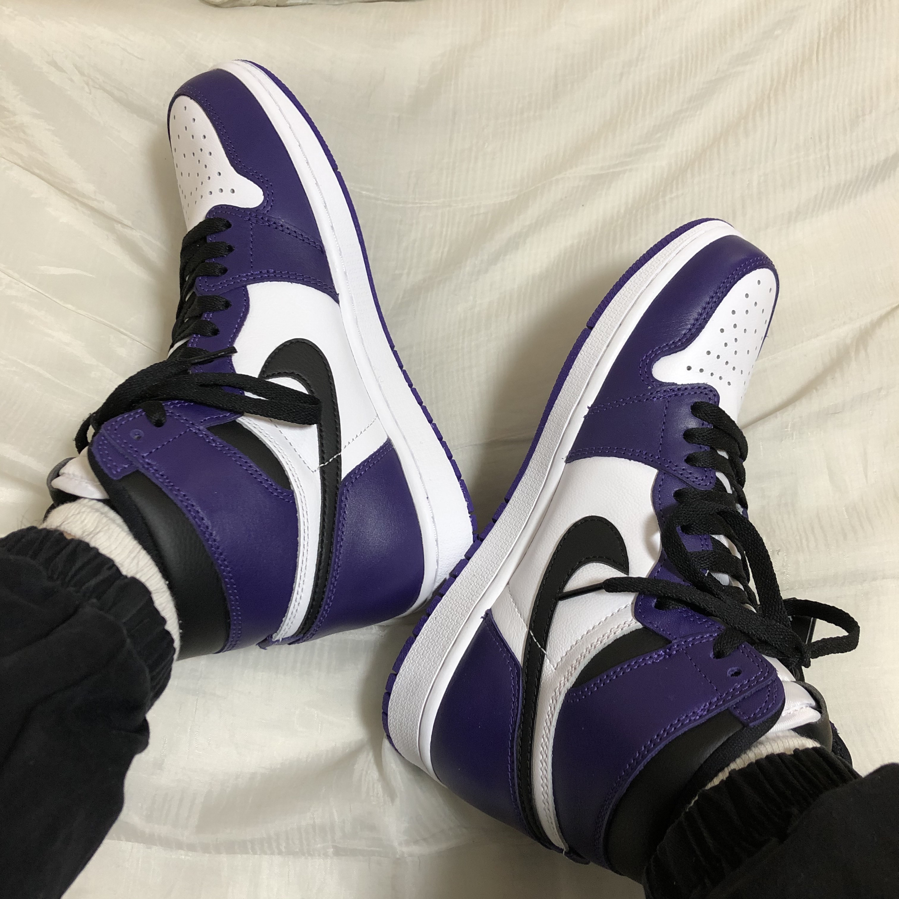 Jordan 1 Retro High OG Court Purple 2020, (W) Jordan 1 Retro High OG Lucky Green 착용 스타일 - 1