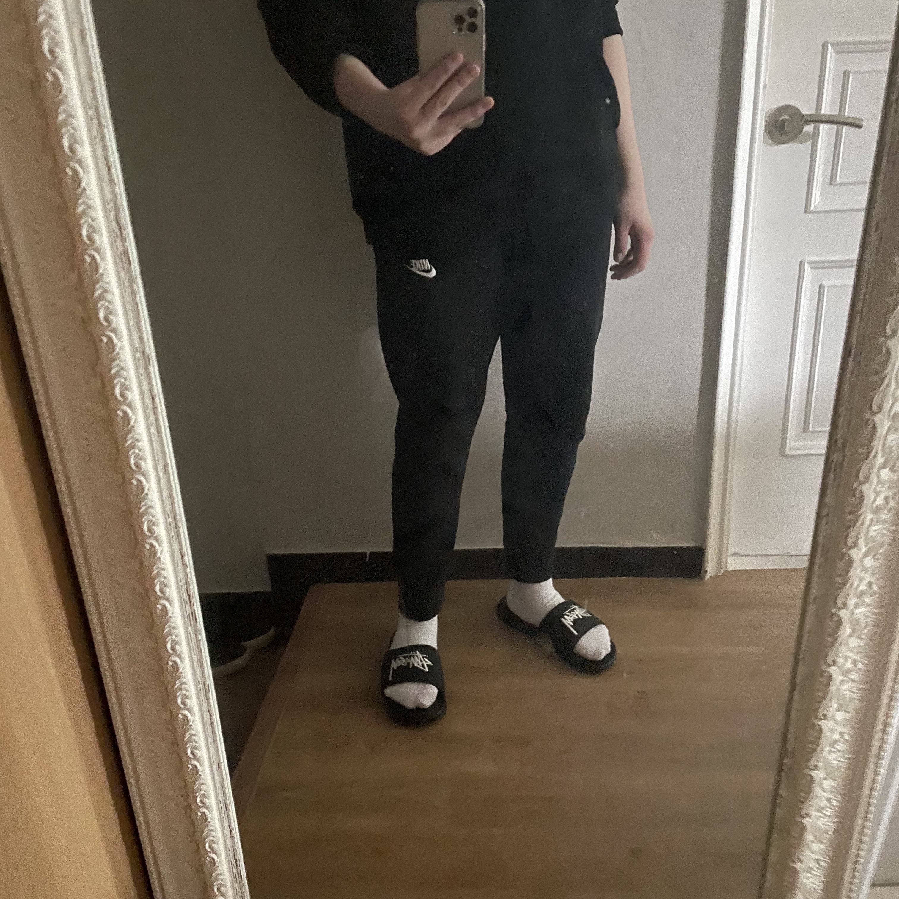 Nike x Stussy Benassi Slide Black 착용 스타일
