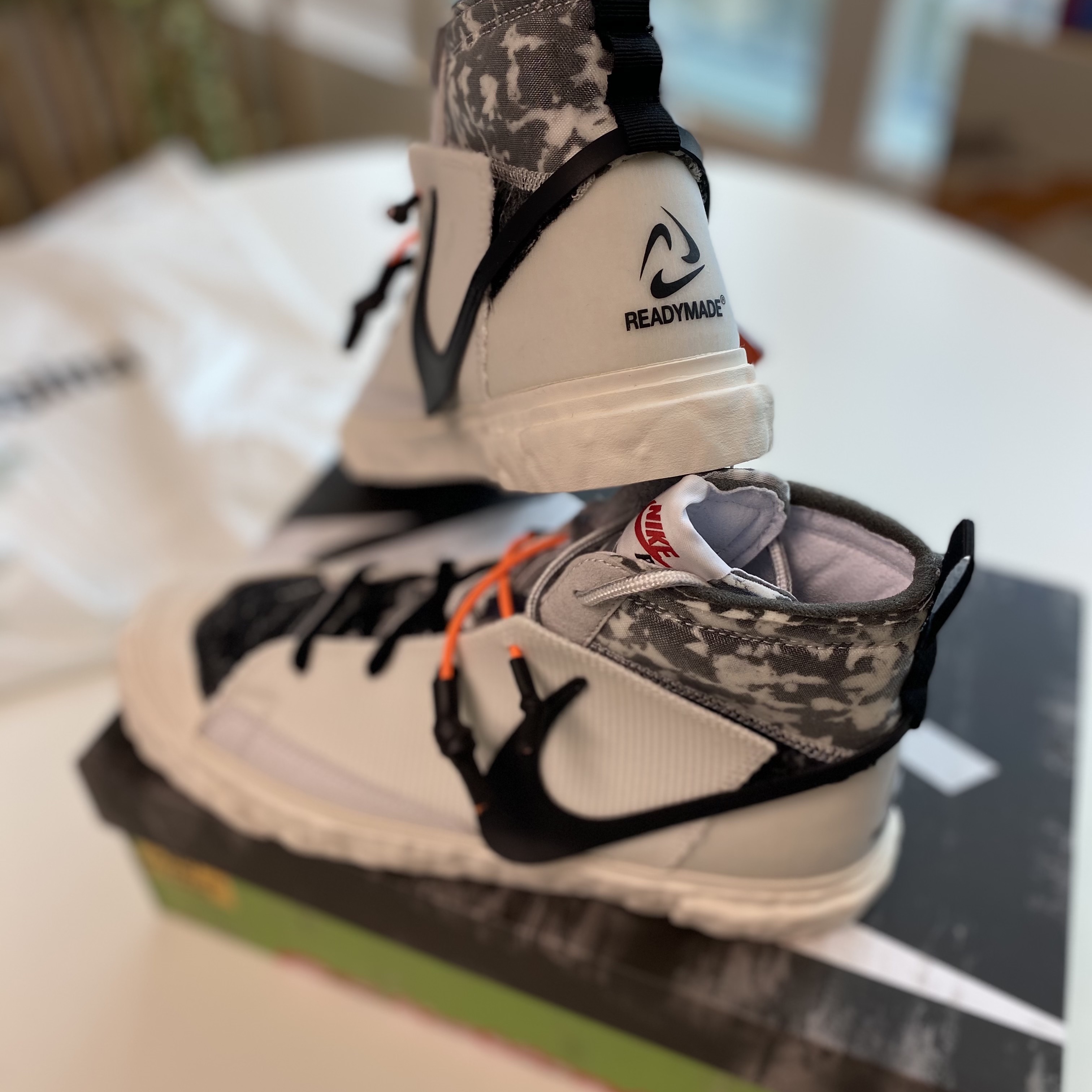 Nike x Readymade Blazer Mid White 착용 스타일 - 1