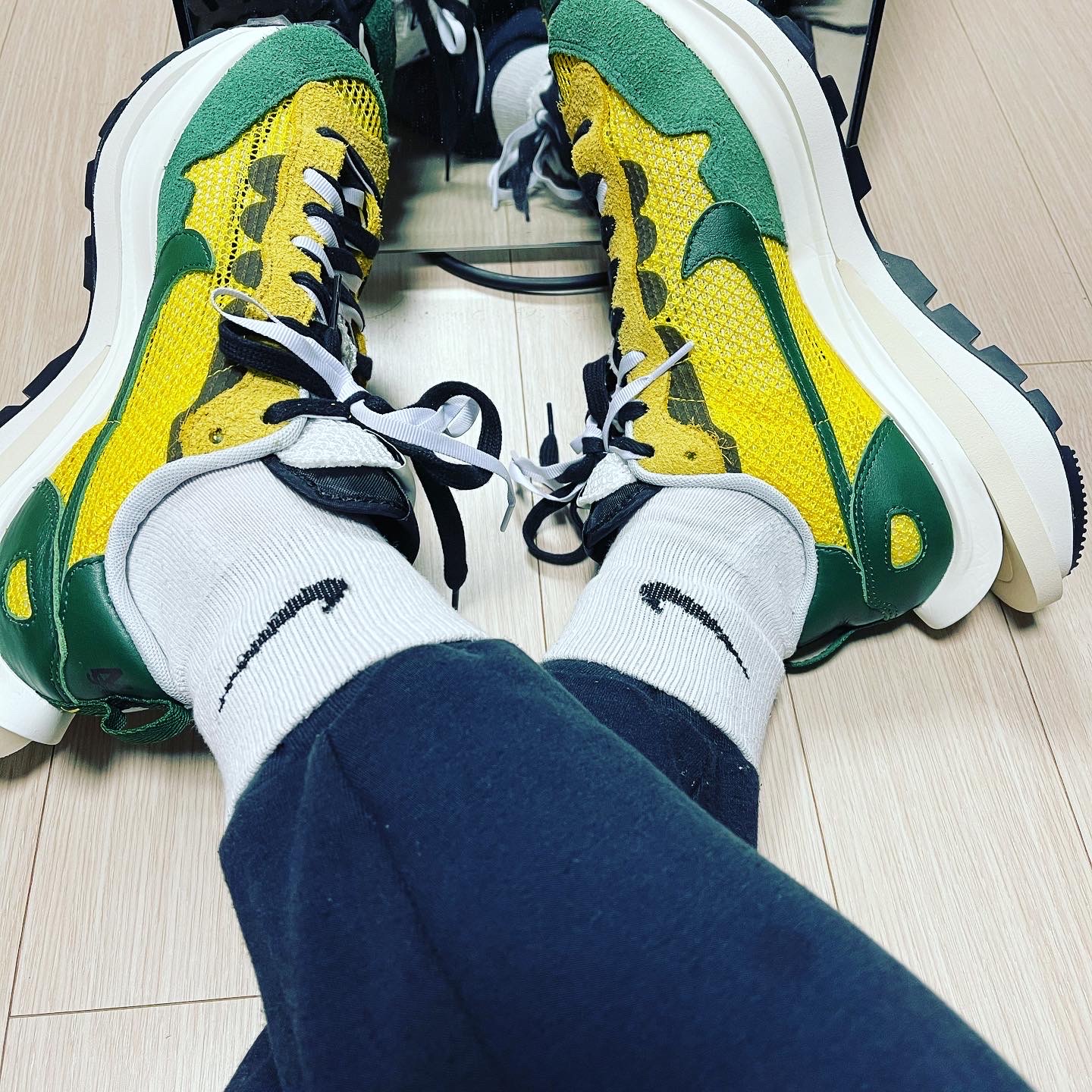 Nike x Sacai VaporWaffle Tour Yellow & Gorge Green Sail, Nike x Undercover Overbreak SP Overcast 착용 스타일 - 2