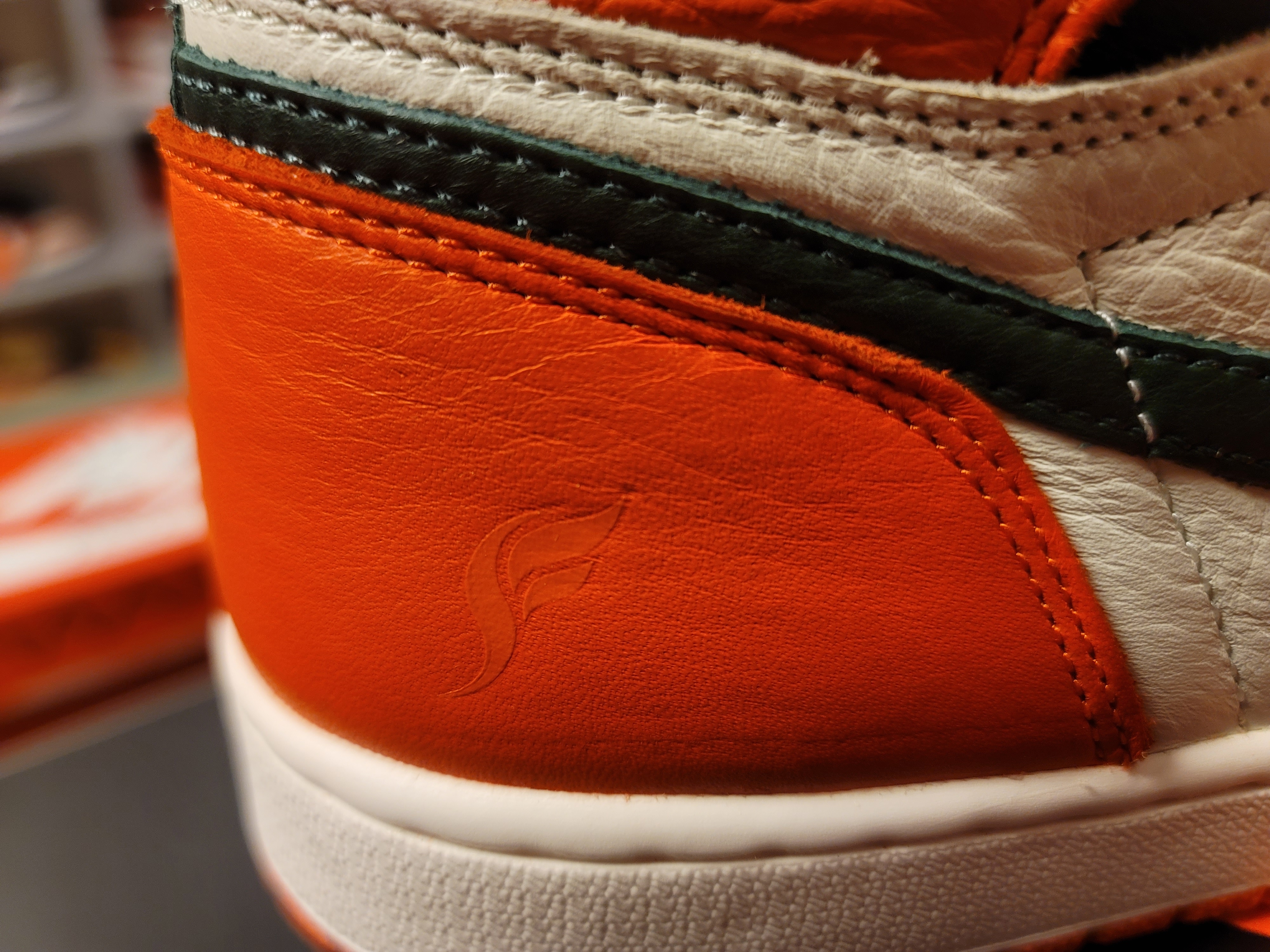 Jordan 1 x SoleFly Retro High OG Art Basel 착용 스타일 - 3