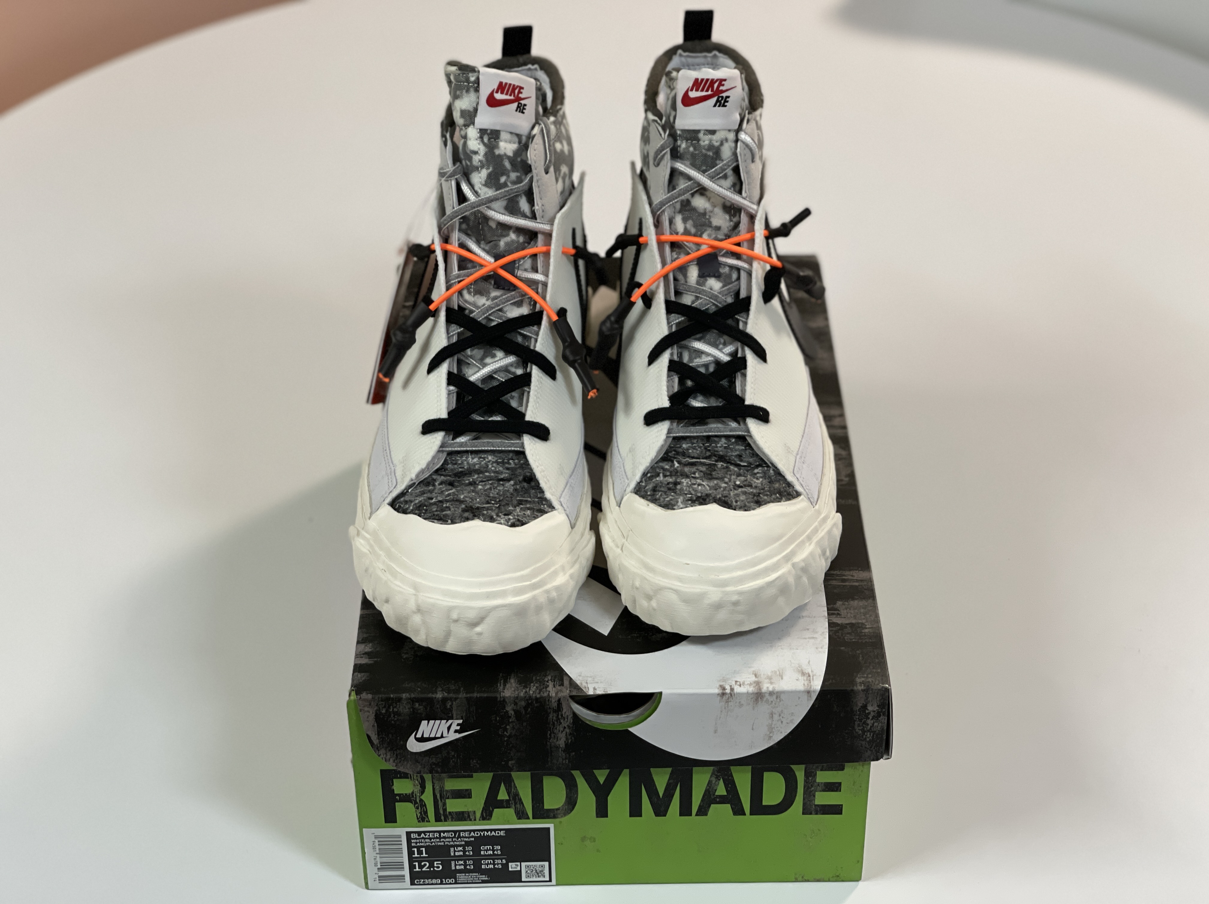 Nike x Readymade Blazer Mid White 착용 스타일 - 5