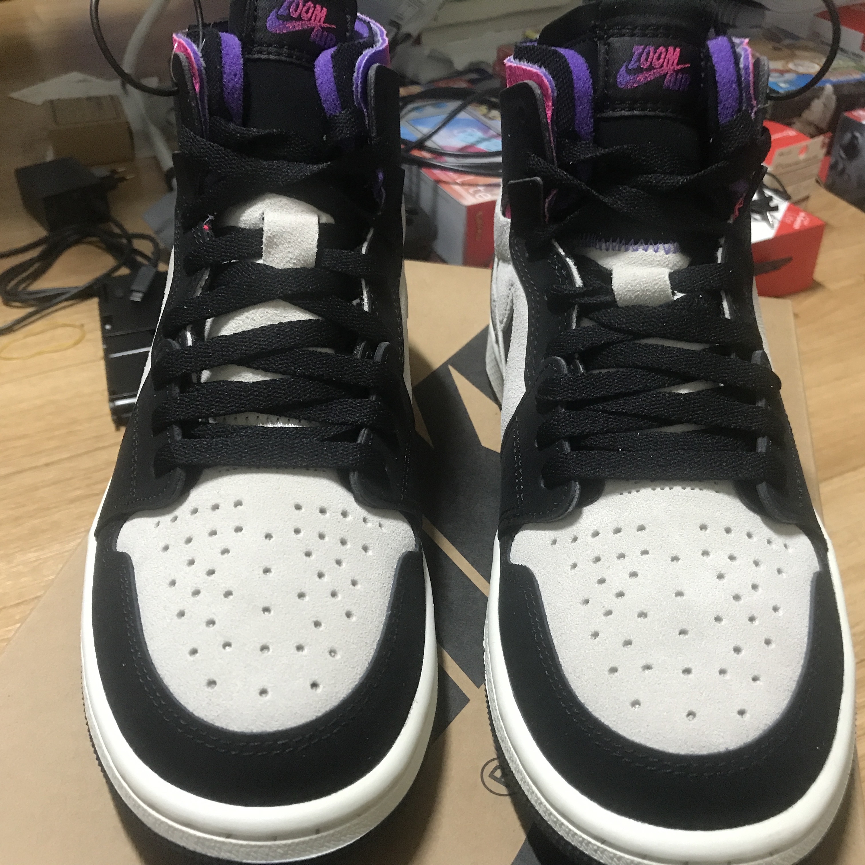 Jordan 1 x Paris Saint-Germain Zoom Air CMFT 착용 스타일 - 3