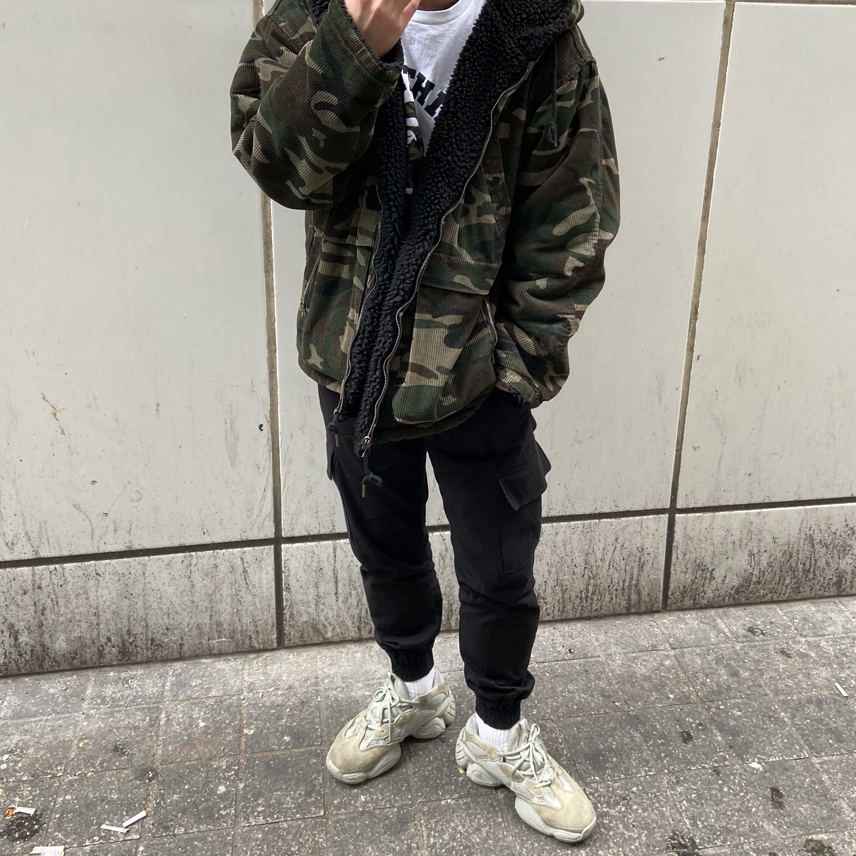 Adidas Yeezy 500 Salt 착용 스타일