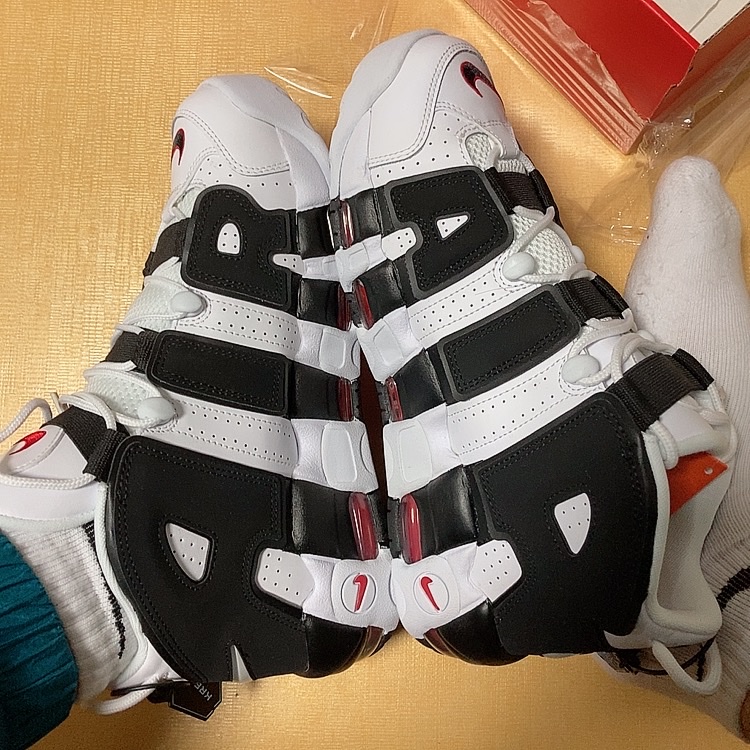 Nike Air More Uptempo Scottie Pippen 착용 스타일 - 2