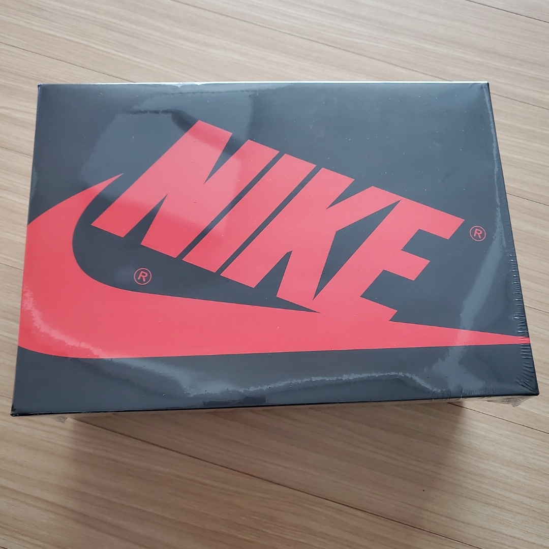 Jordan 1 Retro High OG Volt Gold 착용 스타일 - 2
