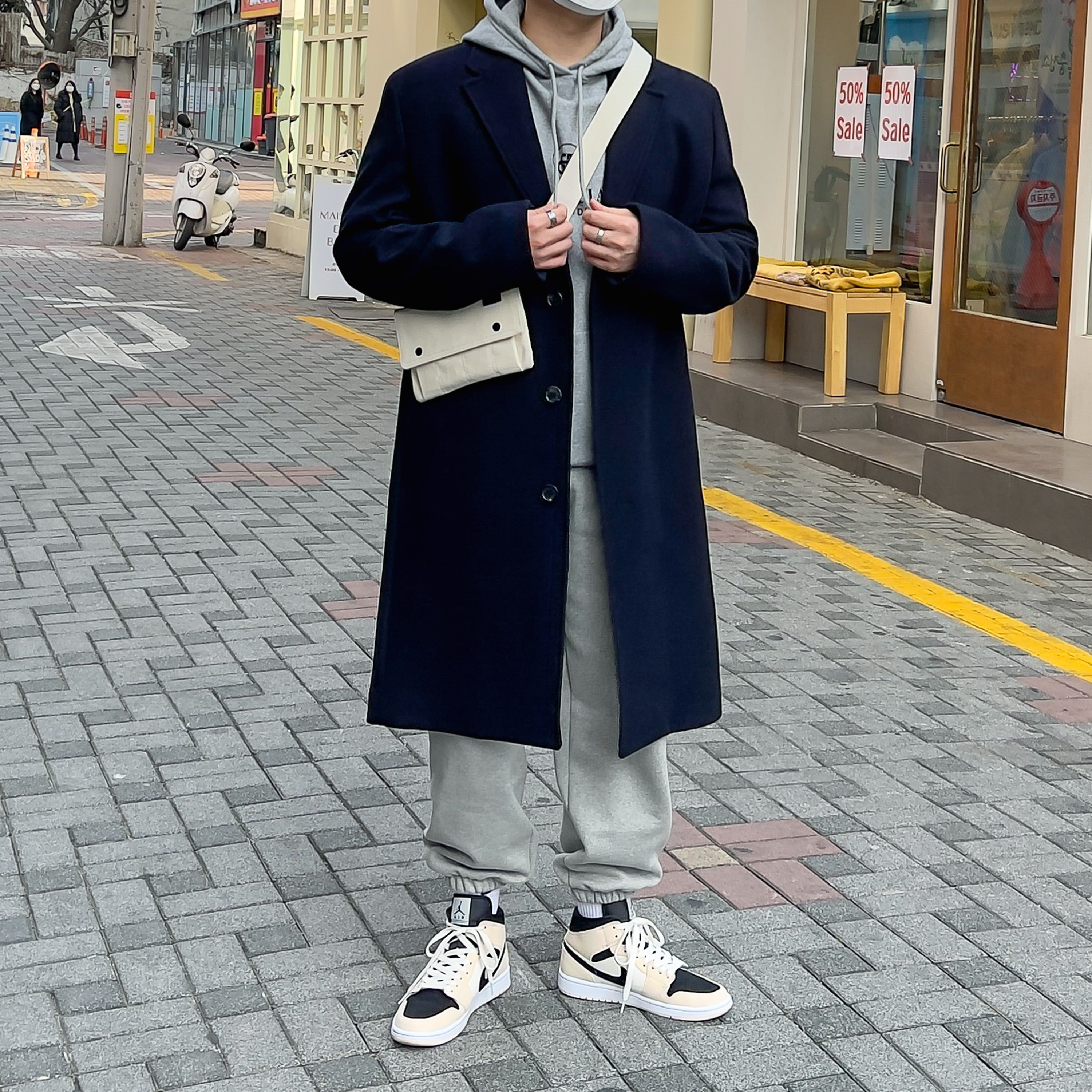 (W) Jordan 1 Mid Barely Orange 착용 스타일