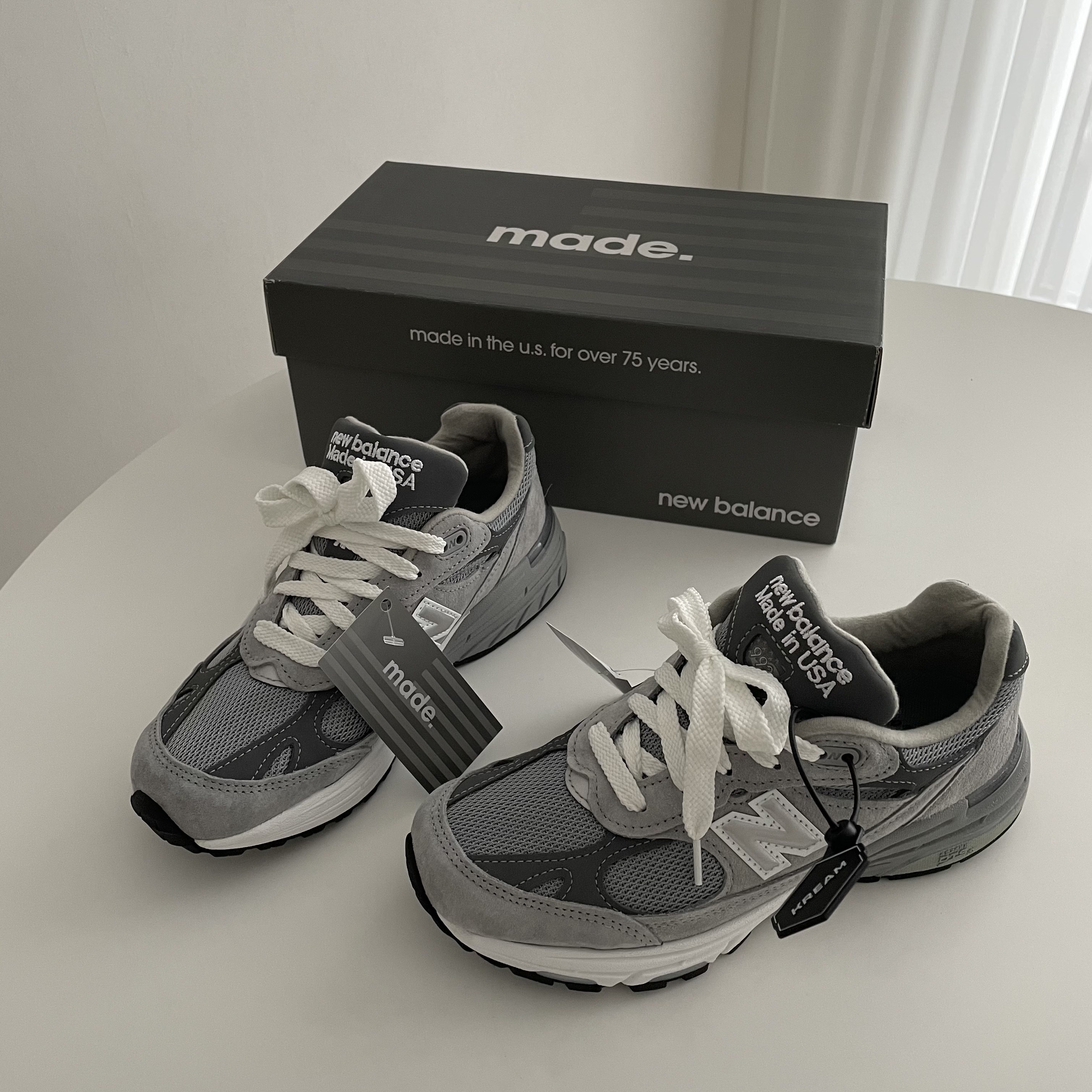 (W) New Balance 993 Made in USA Grey - B Standard 착용 스타일