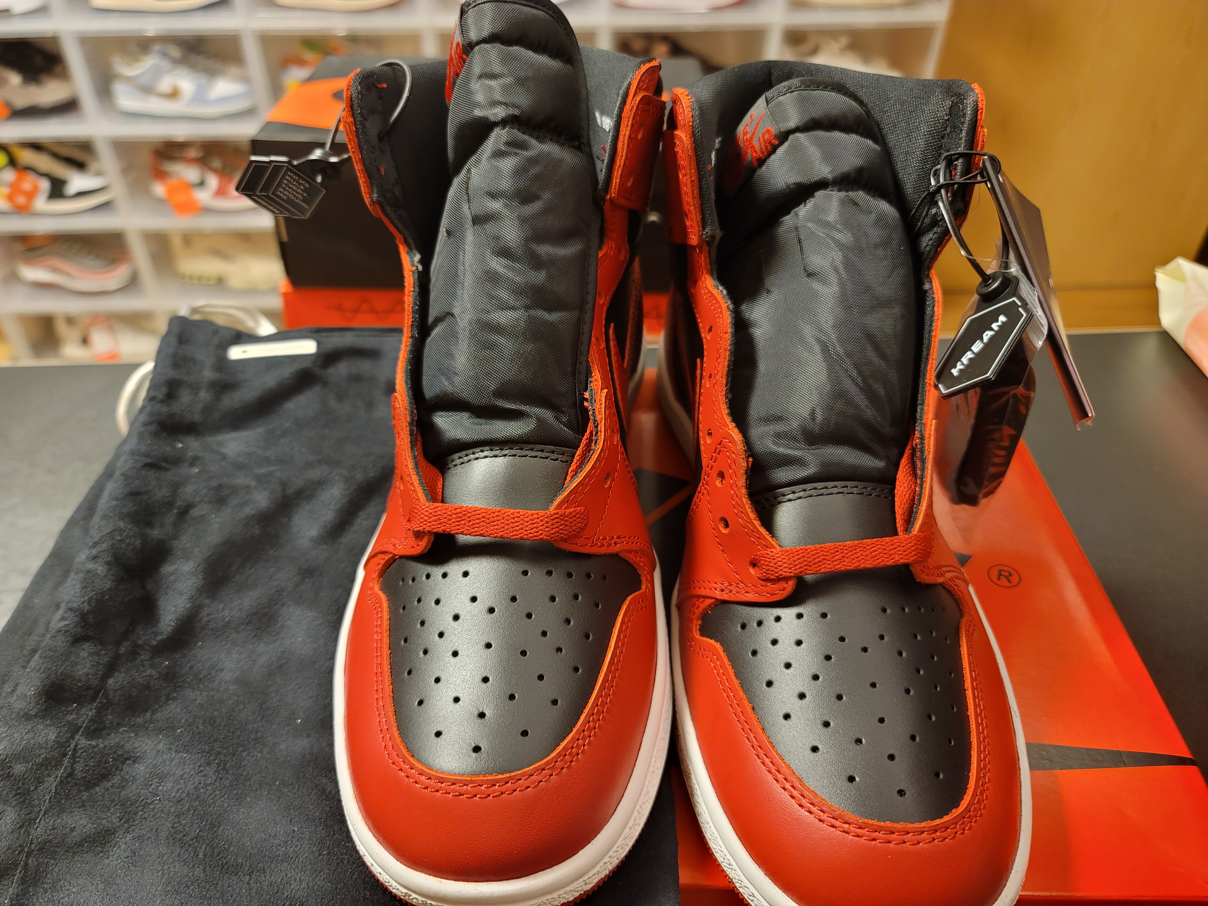 Jordan 1 High 85 Varsity Red 착용 스타일 - 1