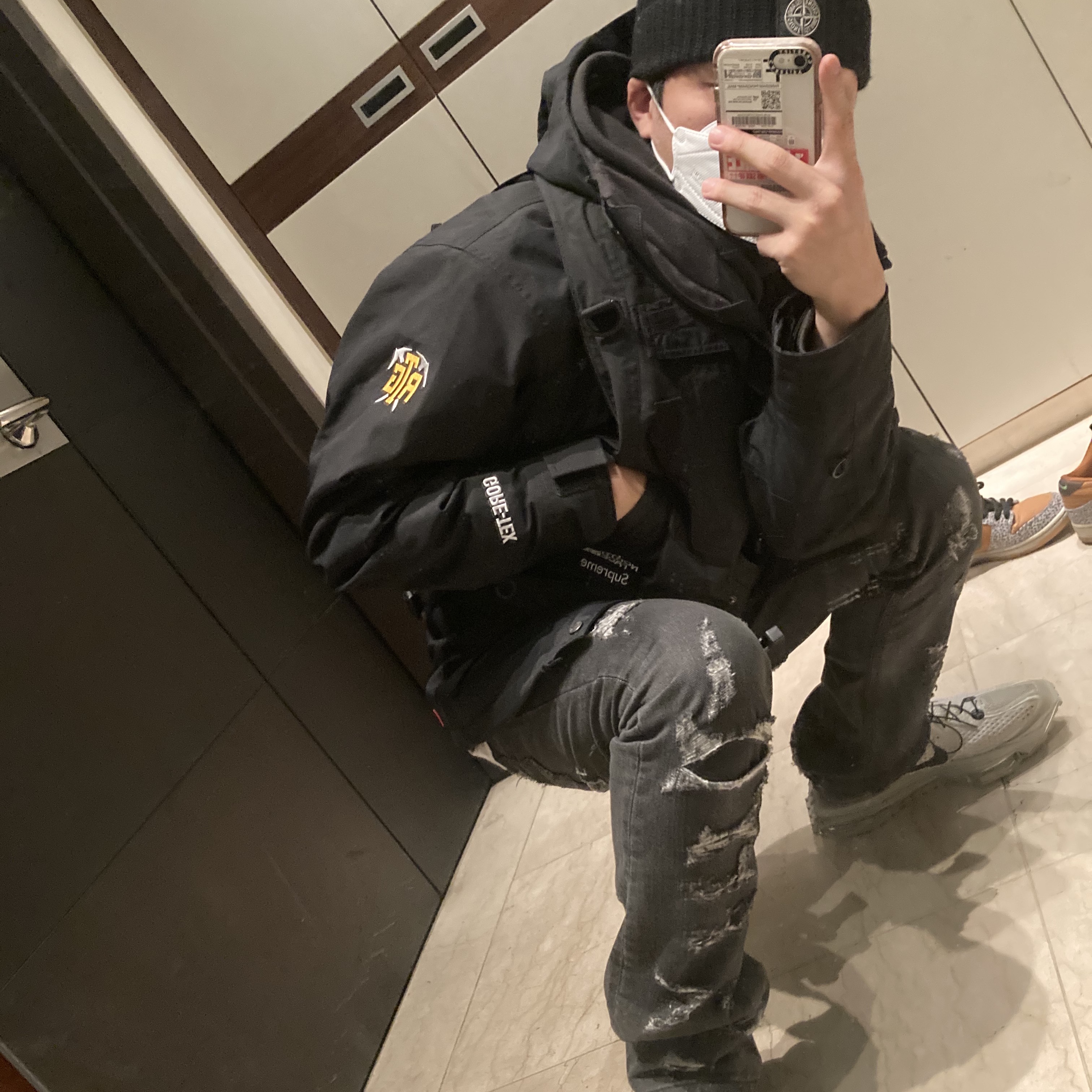 Supreme x The North Face RTG Jacket + Vest Black - 20SS, Nike x Matthew M Williams Zoom 004 Stone 착용 스타일