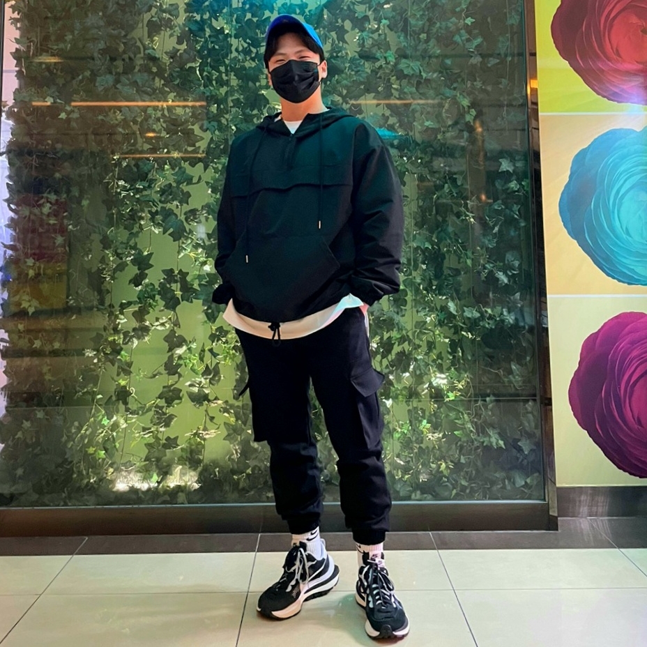 Nike x Sacai VaporWaffle Black White 착용 스타일