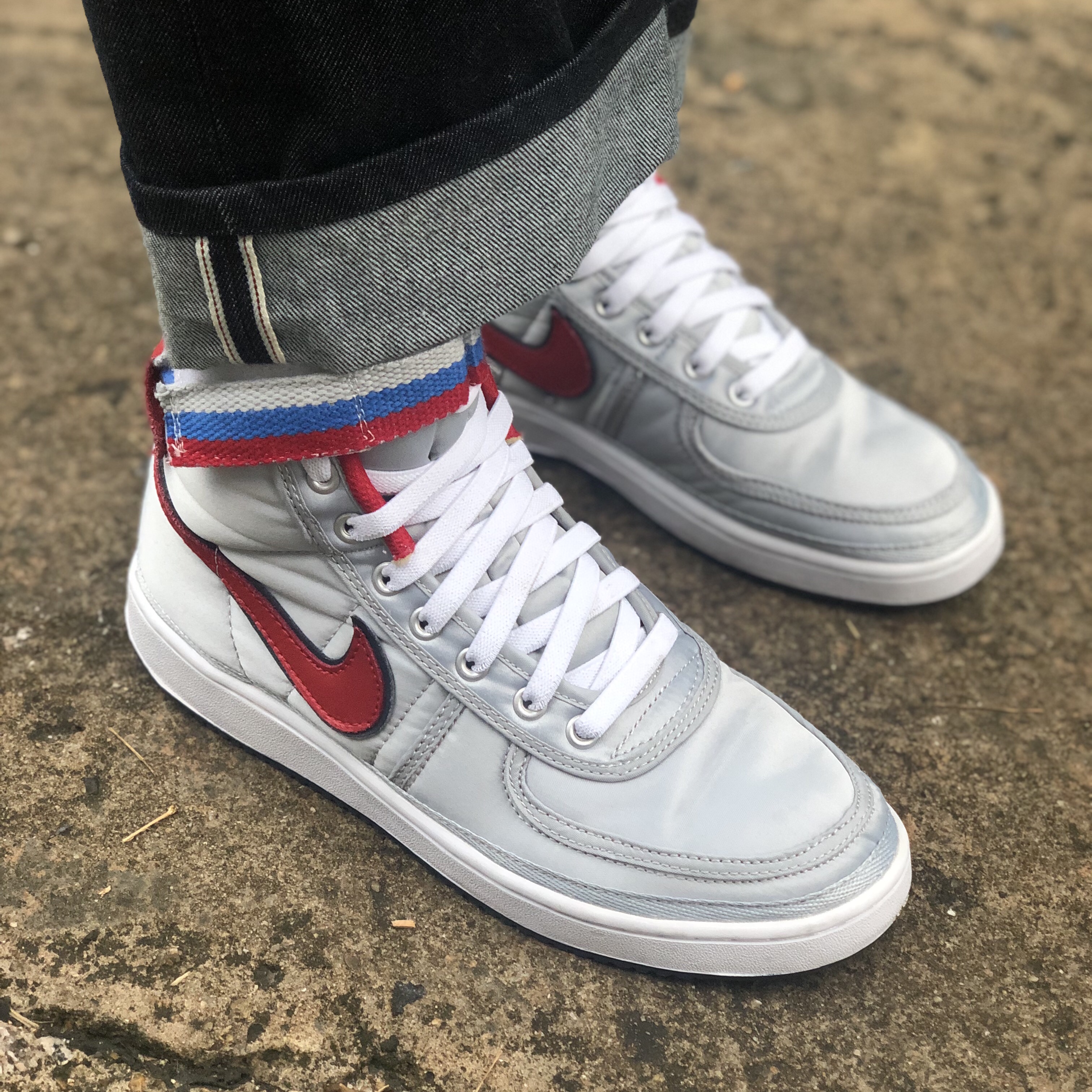 Nike Vandal High Supreme OG Metallic Silver 착용 스타일