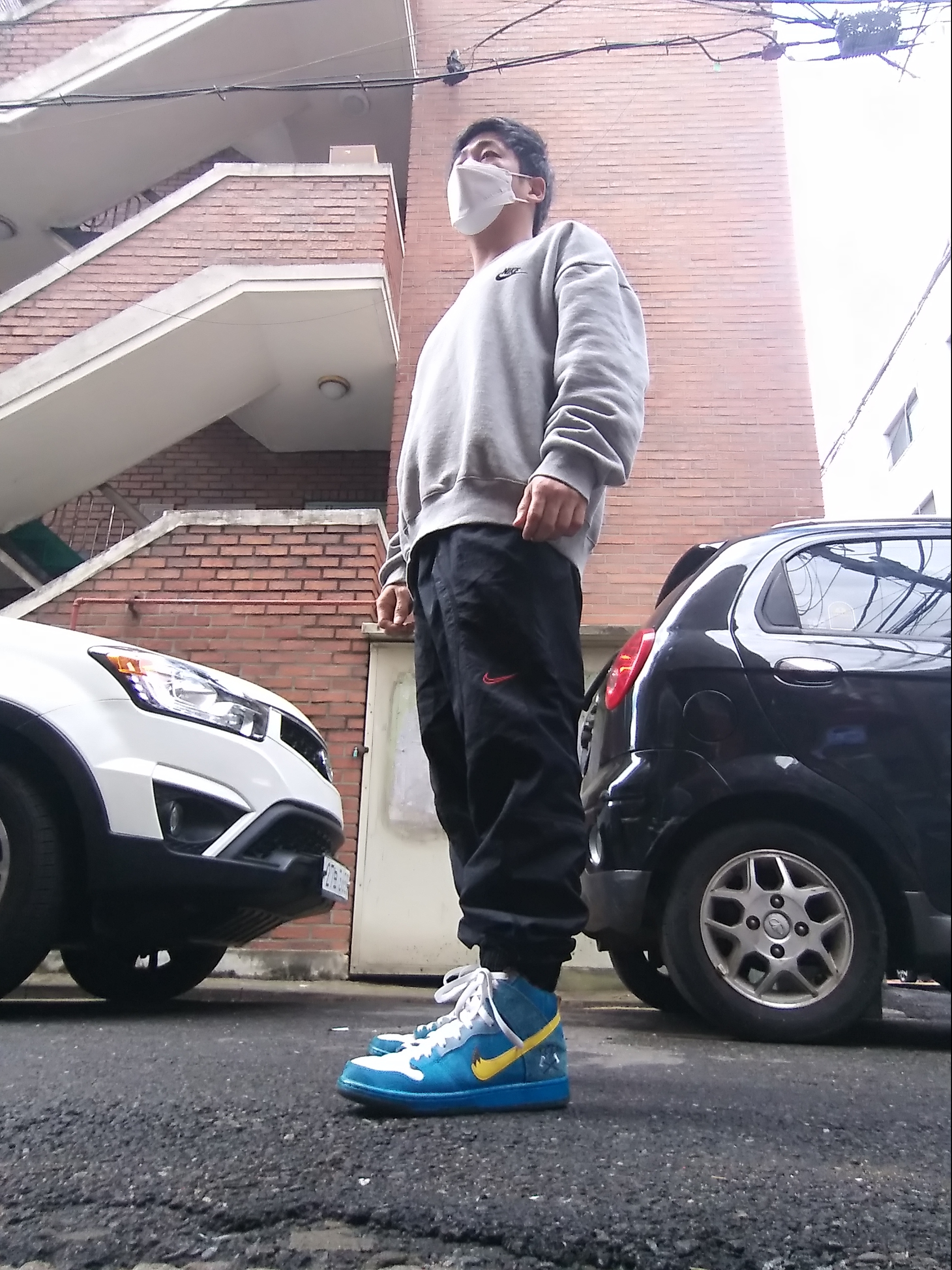 Nike Dunk SB High Familia Blue 착용 스타일