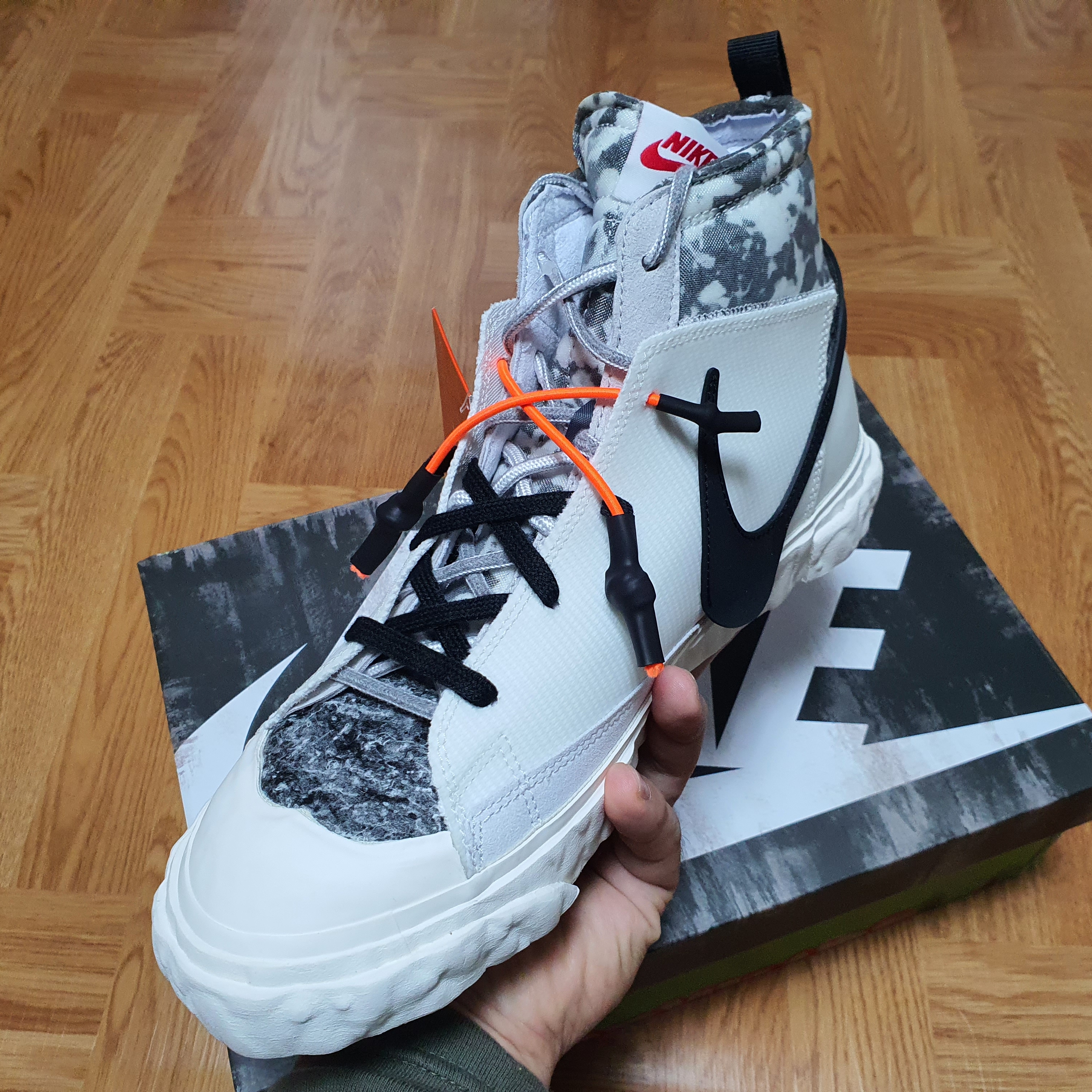 Nike x Readymade Blazer Mid White 착용 스타일 - 3