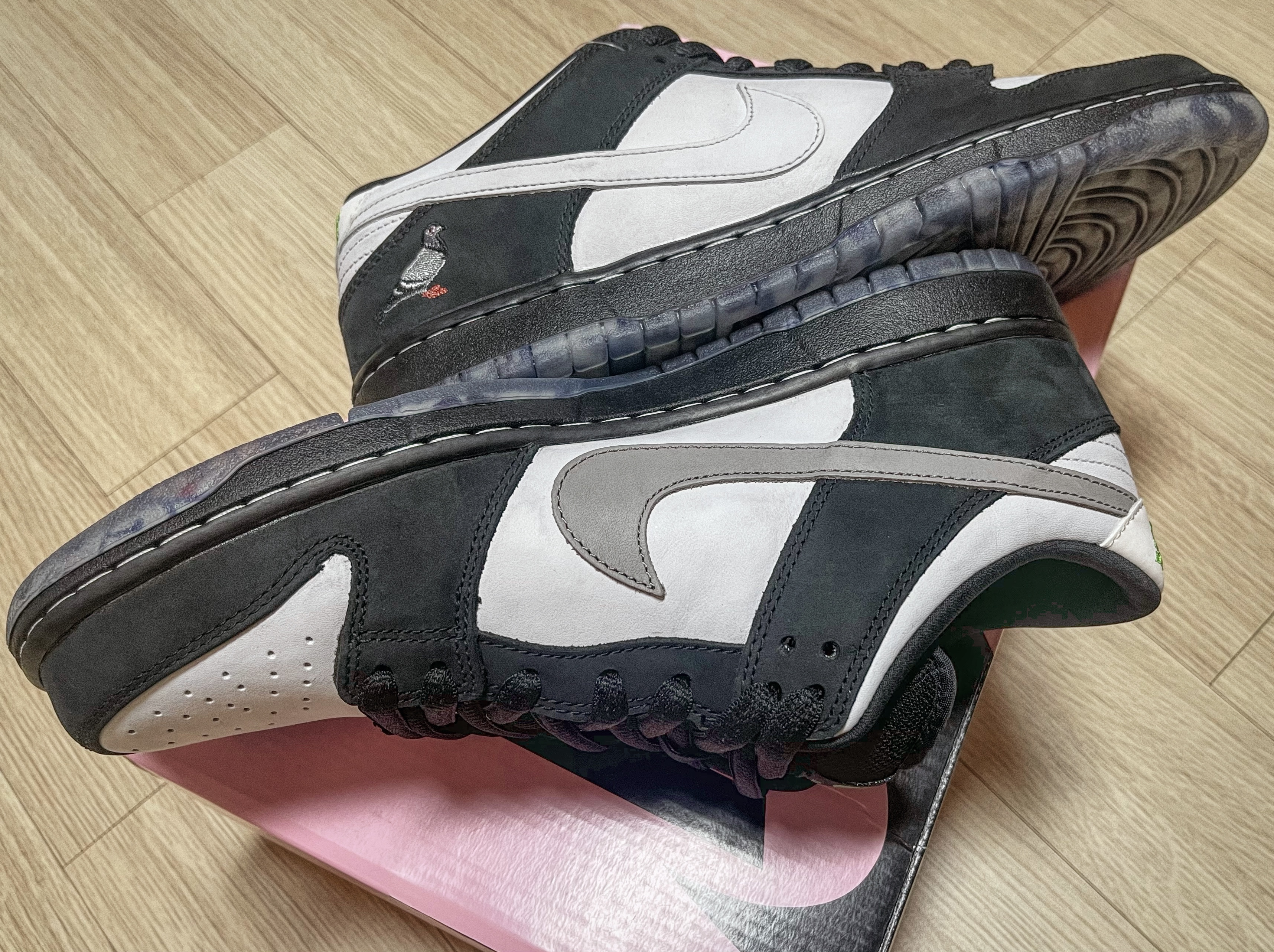 Nike x Staple SB Dunk Low Panda Pigeon 착용 스타일 - 3