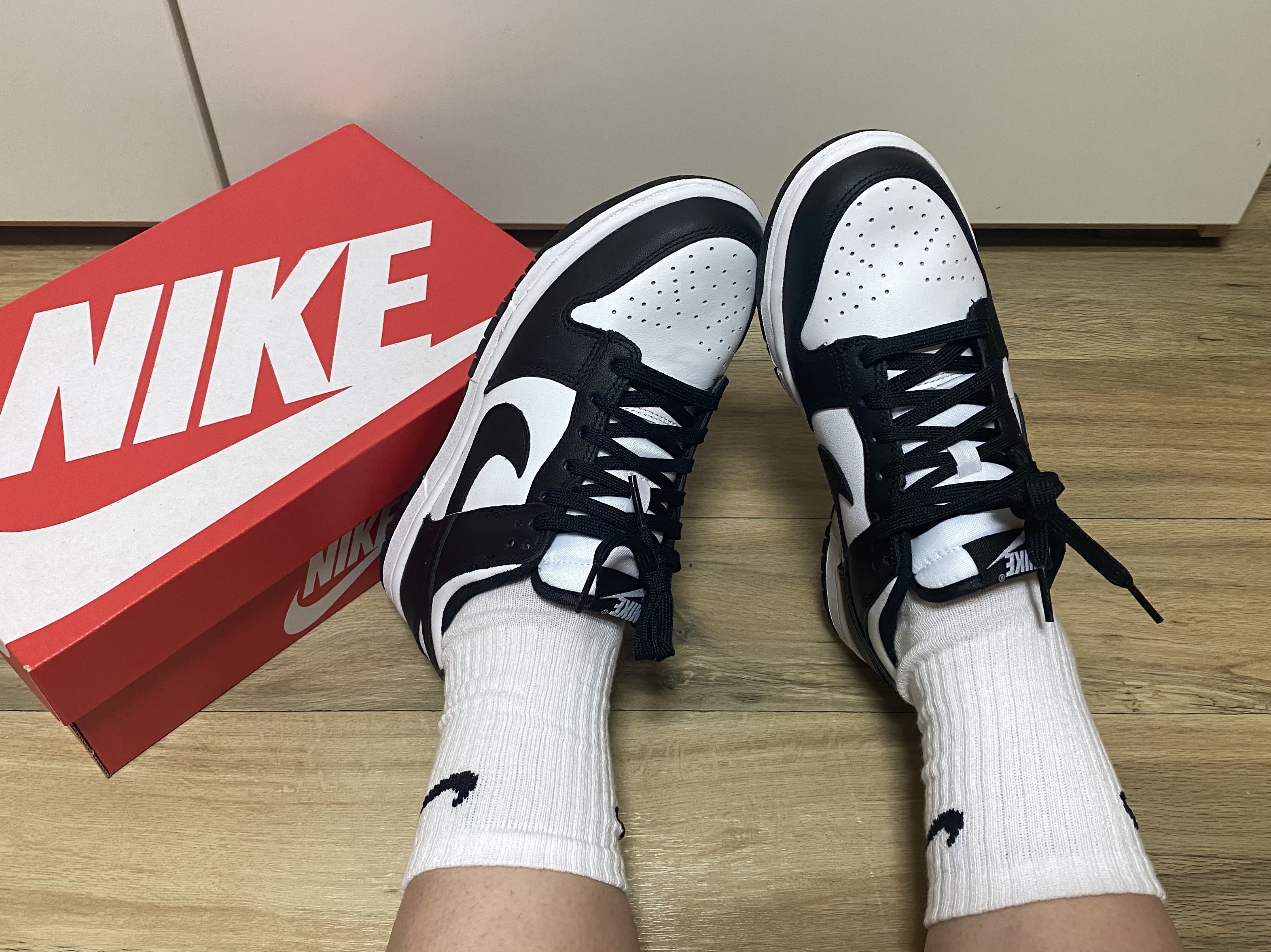 (W) Nike Dunk Low Black, (W) Nike Dunk Low Coast 착용 스타일 - 1