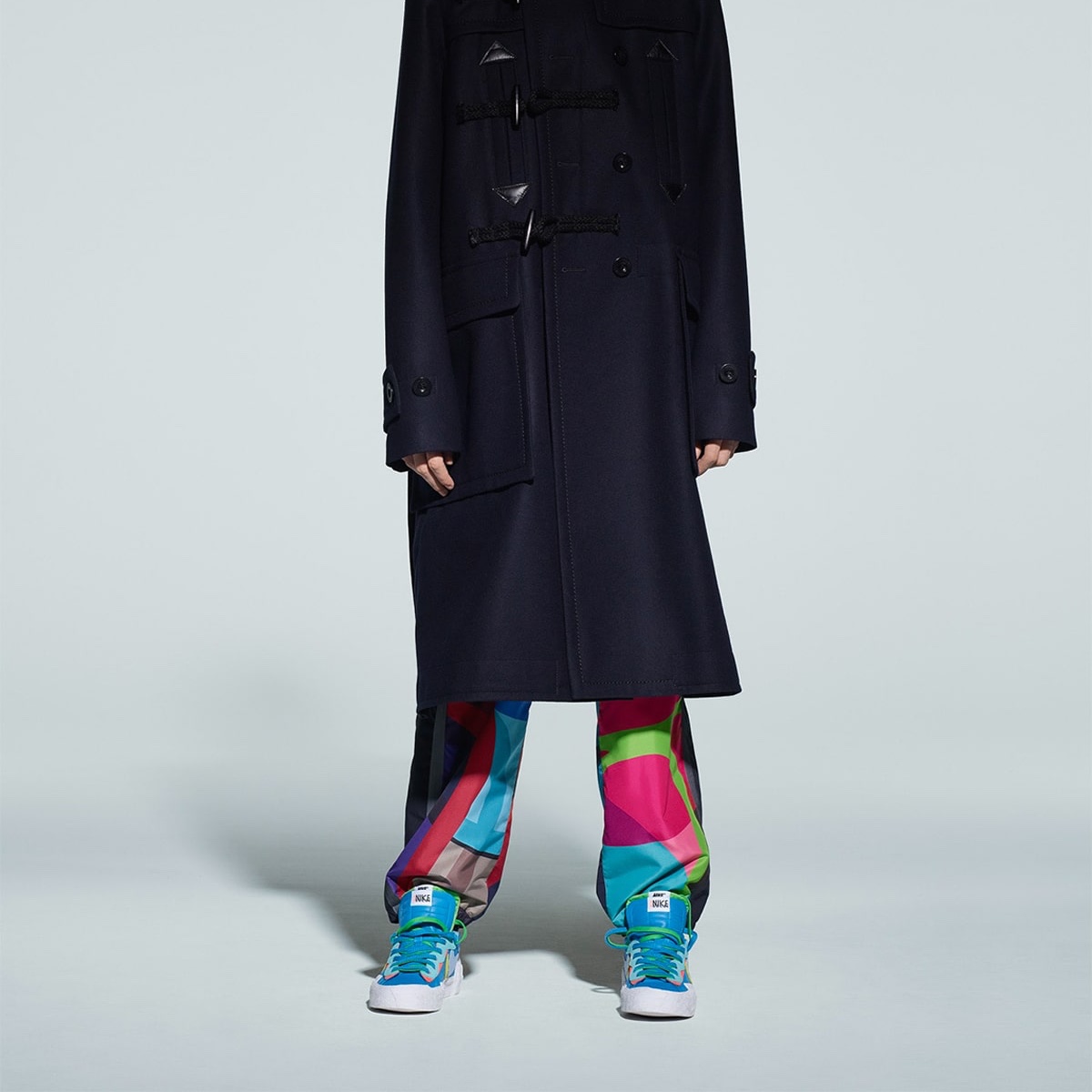 Nike x Sacai Blazer Mid Snow Beach, Nike x Sacai Blazer Mid White Black Legend Blue 착용 스타일 - 3