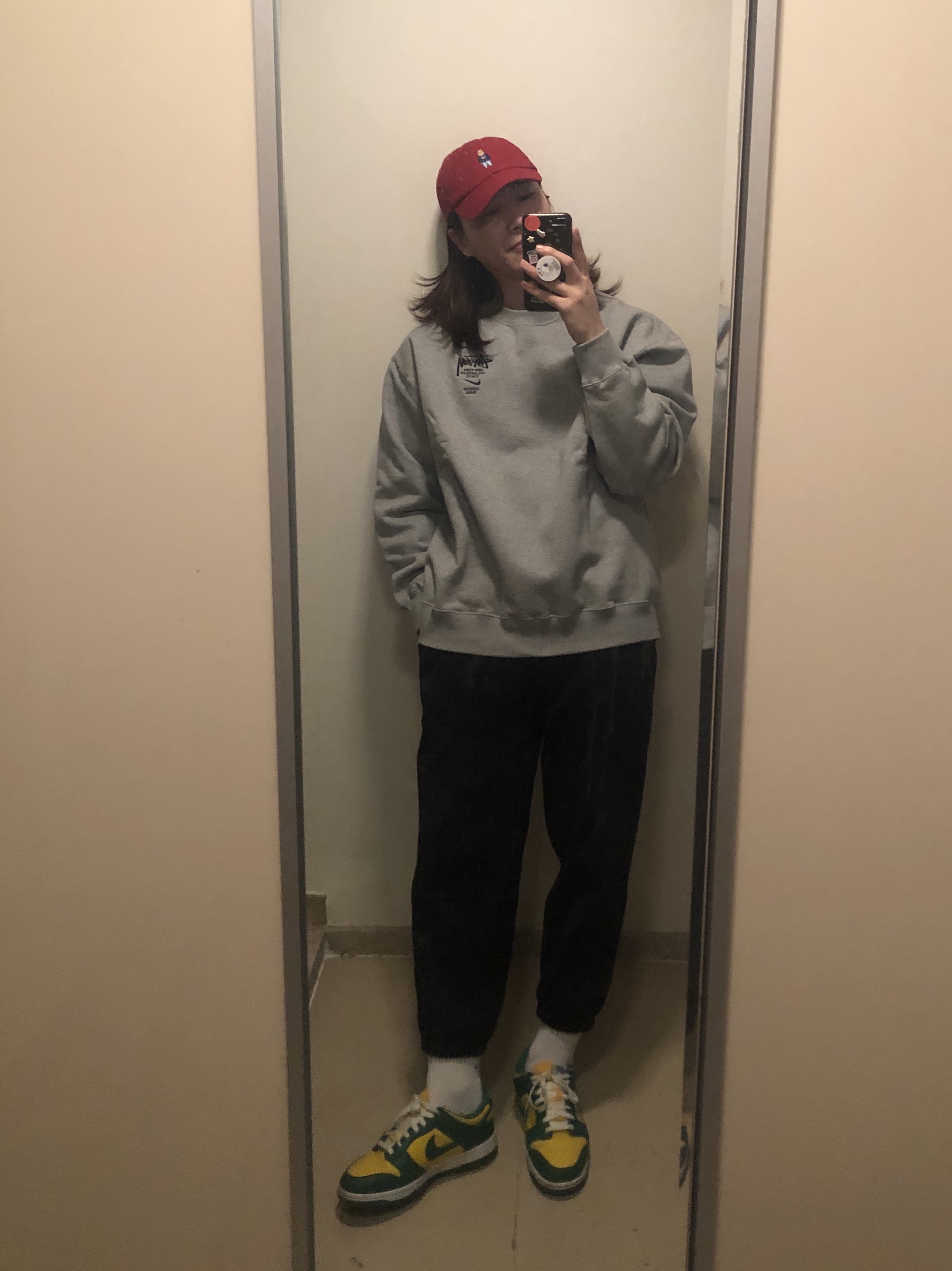 Nike Dunk Low SP Brazil 2020, Nike x Stussy NRG ZR Fleece Crewneck Heather Grey - Asia 착용 스타일