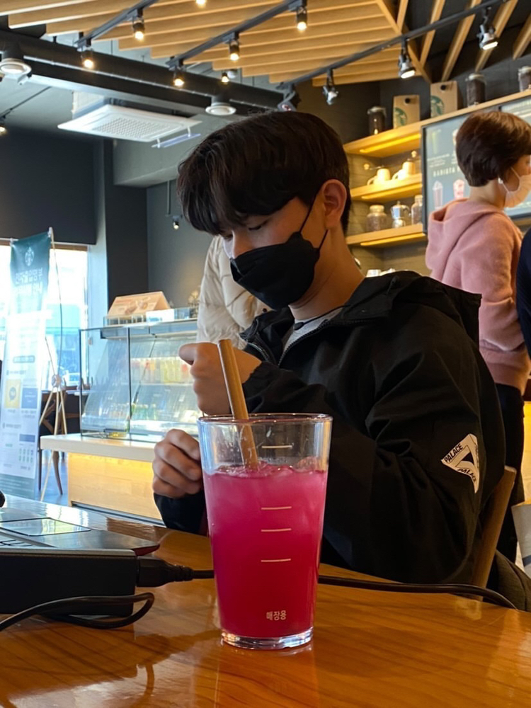 KREAM 프로필 이미지