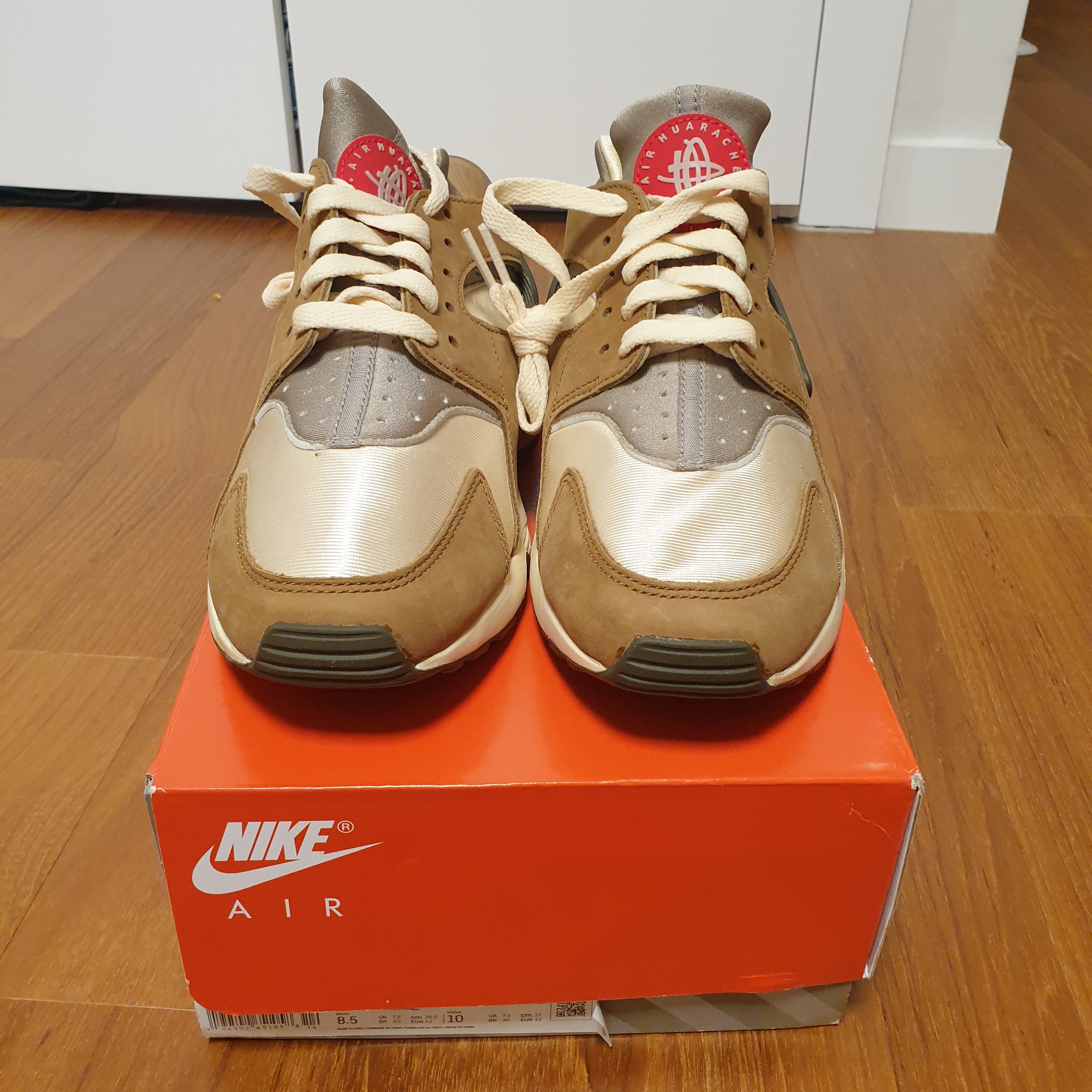 Nike x Stussy Air Huarache LE Desert Oak 착용 스타일 - 3