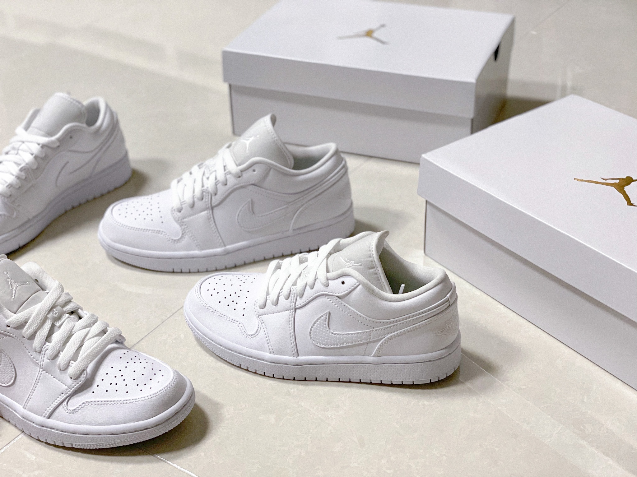 (W) Jordan 1 Low Triple White 2020 착용 스타일