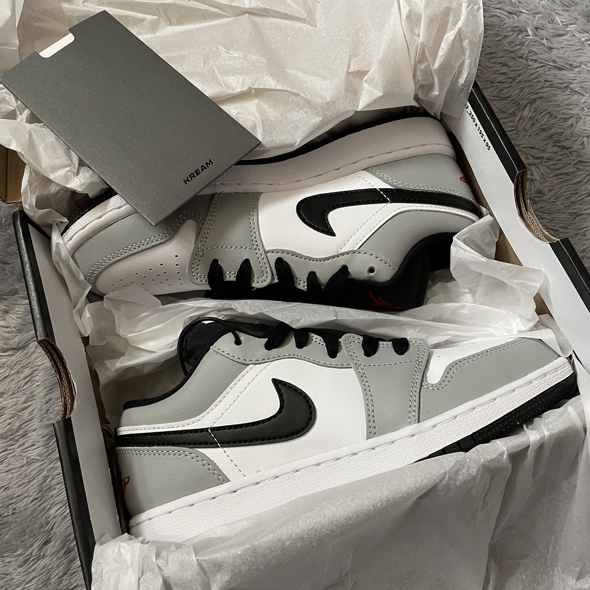 (GS) Jordan 1 Low Light Smoke Grey 착용 스타일 - 3