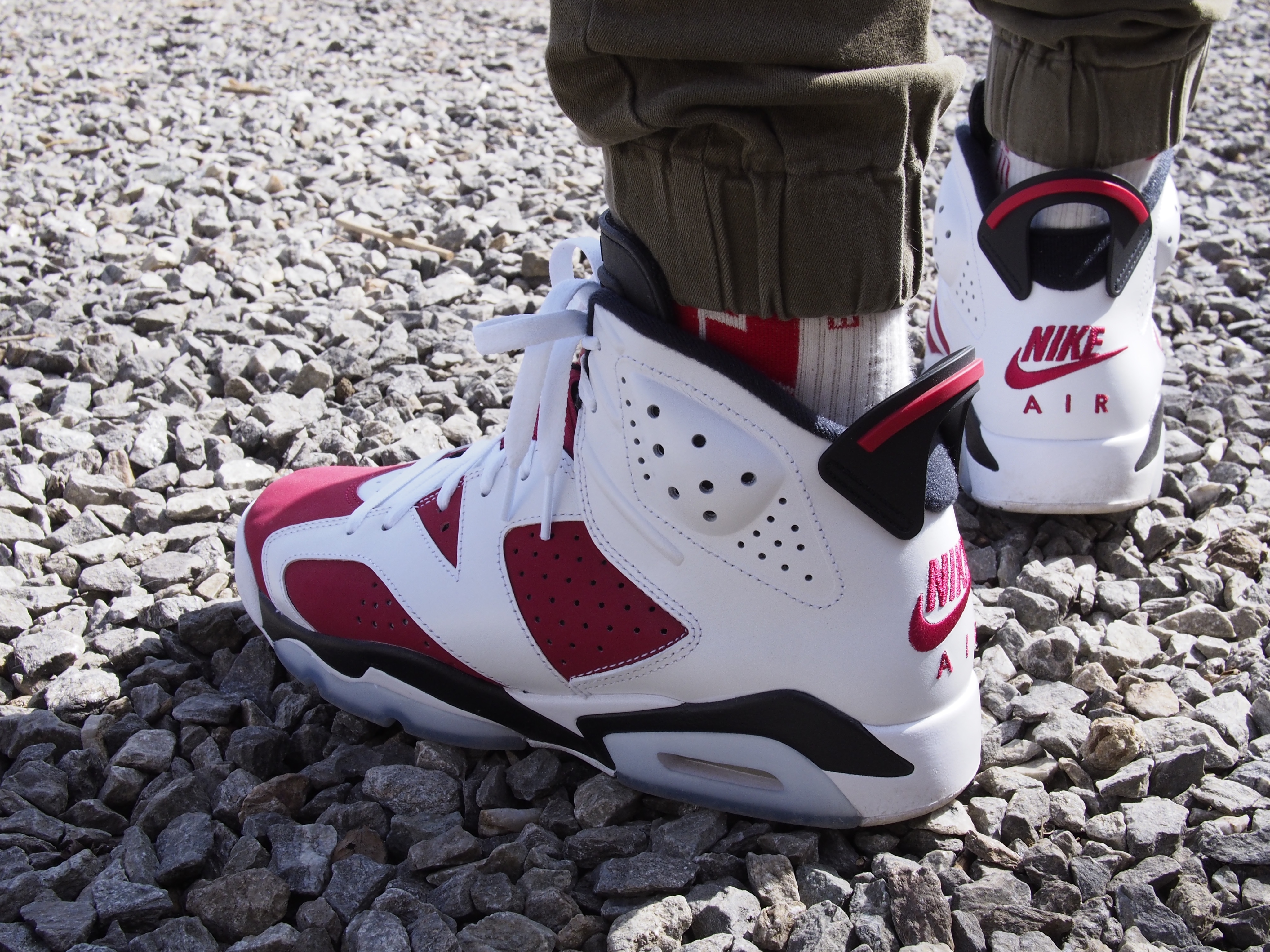 Jordan 6 Retro Carmine 2021 착용 스타일 - 2