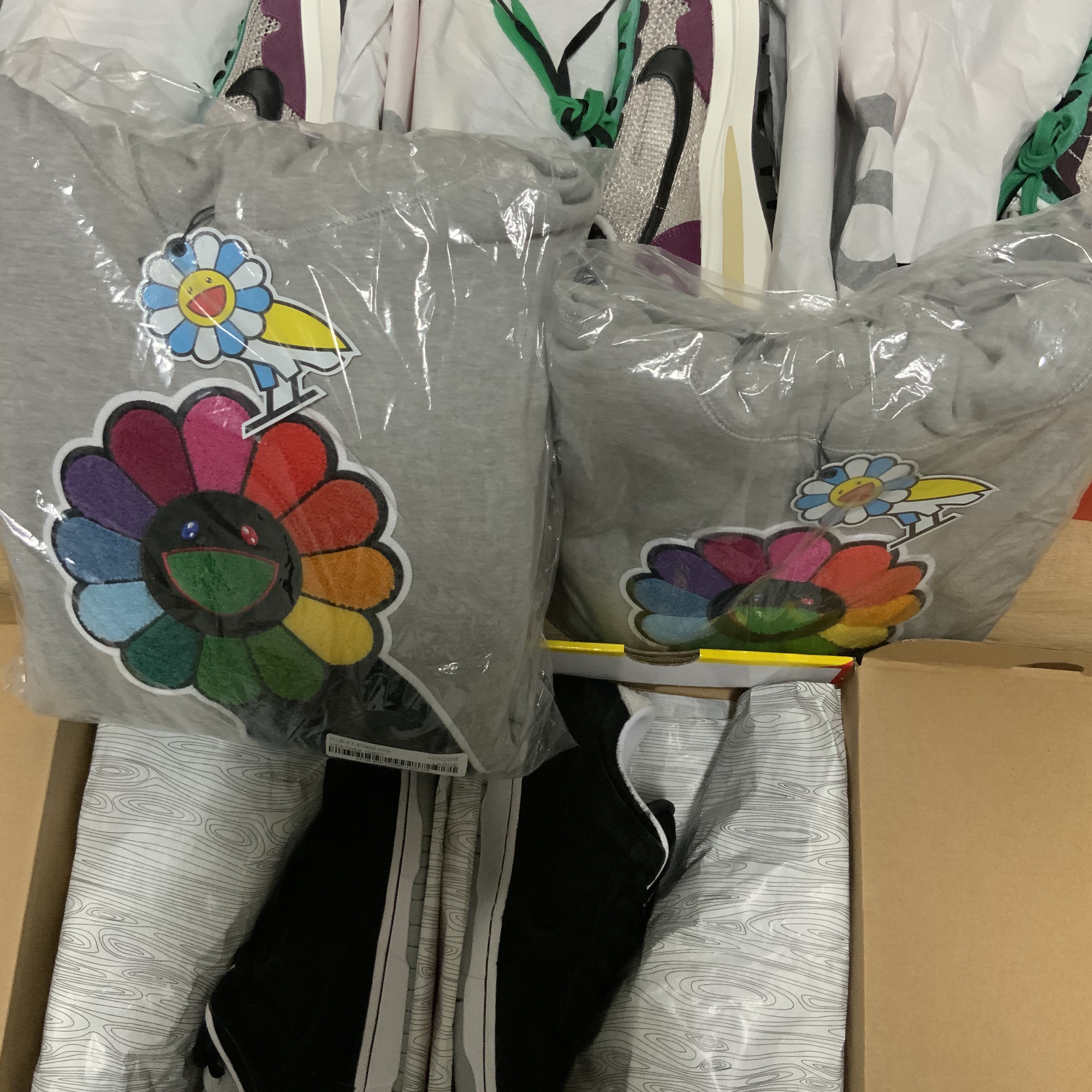Nike x Sacai VaporWaffle String & Black Villain Red, Nike x Medicom Toy SB Dunk Low BE@RBRICK 착용 스타일