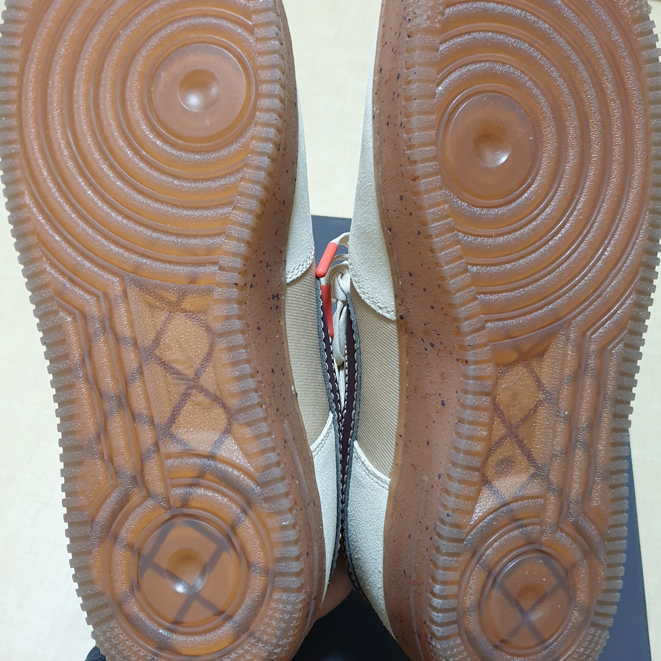 Nike Air Force 1 '07 LV8 Coffee 착용 스타일 - 5
