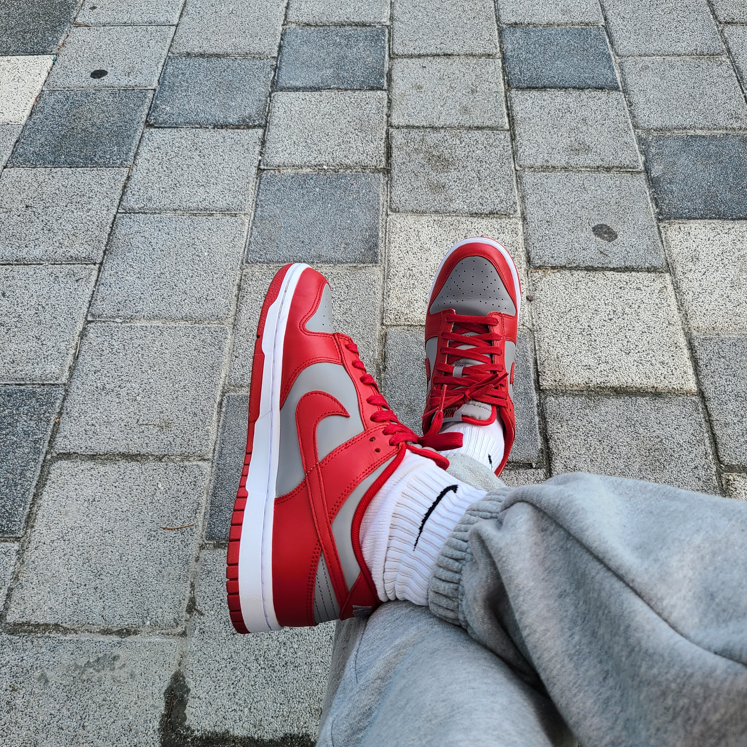 Nike Dunk Low Retro Medium Grey 착용 스타일
